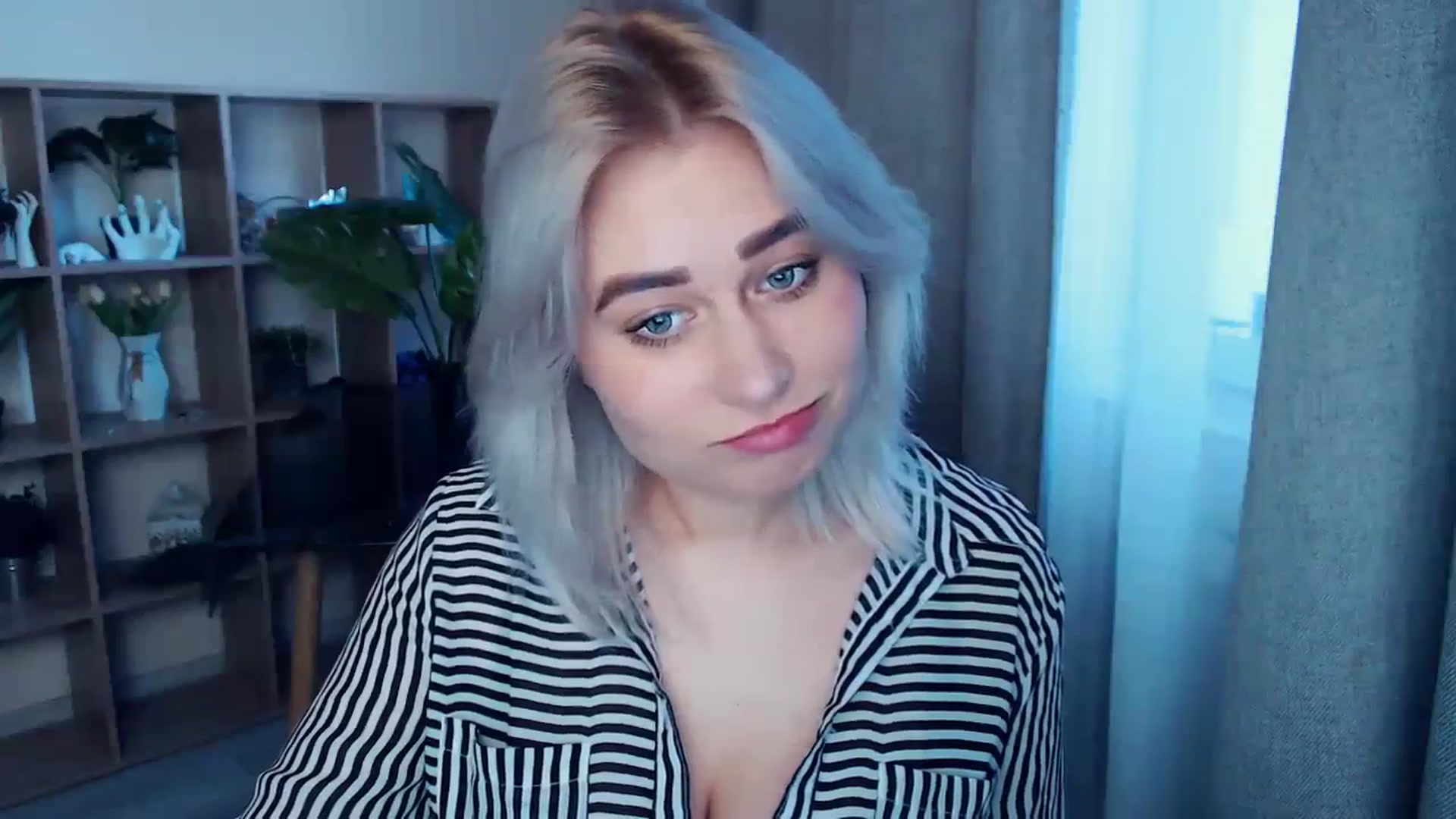 Gallery image thumbnail from Kukla_kolduna's myfreecams stream on, 03/22/2024, 16:18 image 14 of 20