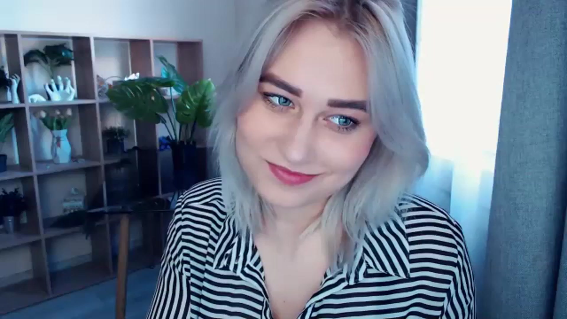 Gallery image thumbnail from Kukla_kolduna's myfreecams stream on, 03/22/2024, 16:18 image 1 of 20