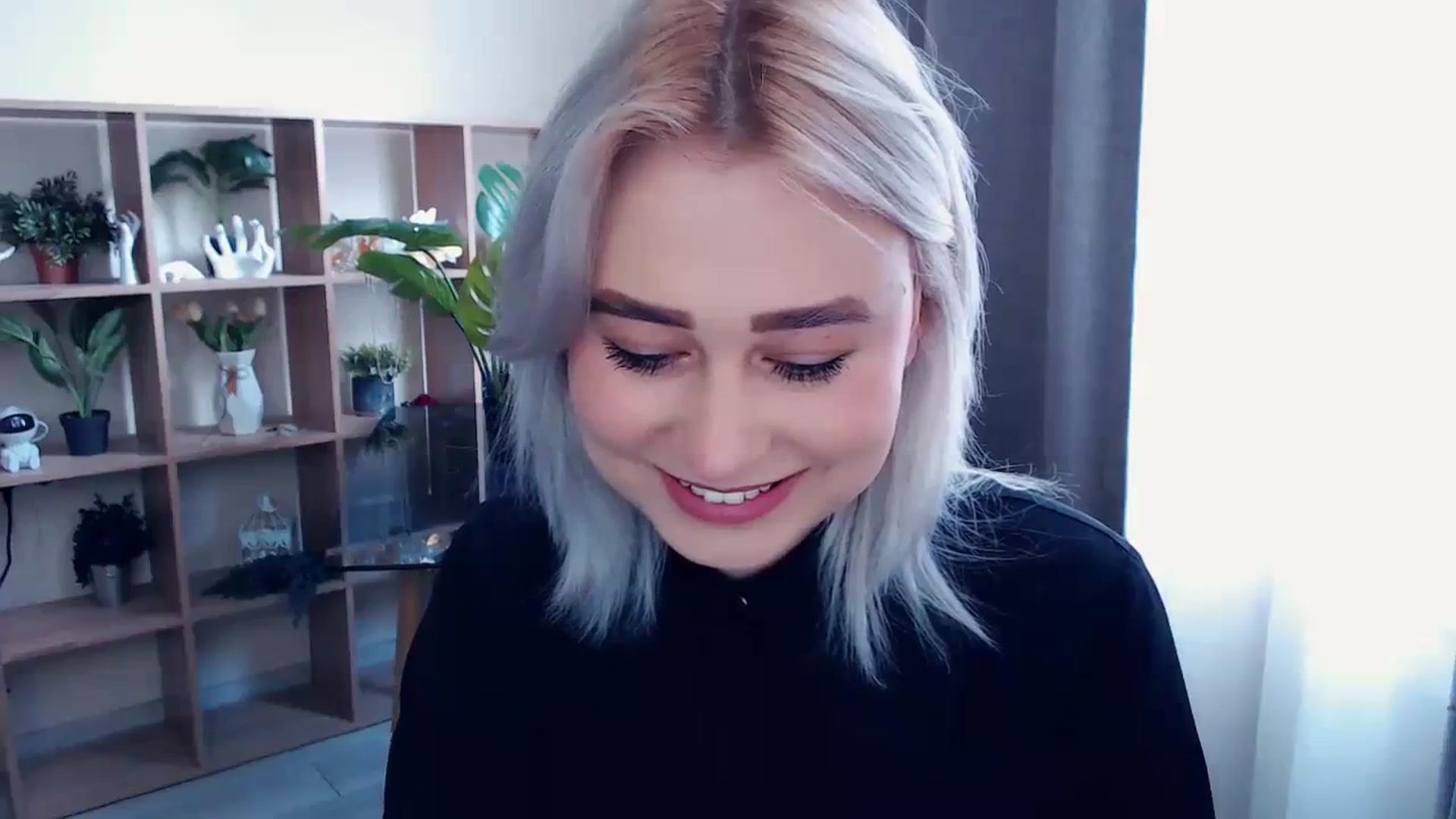 Gallery image thumbnail from Kukla_kolduna's myfreecams stream on, 03/24/2024, 10:31 image 18 of 20