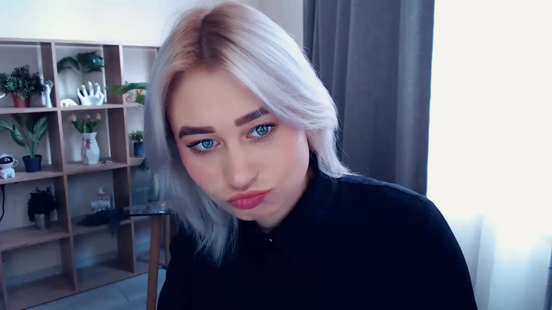 Gallery image thumbnail from Kukla_kolduna's myfreecams stream on, 03/24/2024, 10:31 image 12 of 20