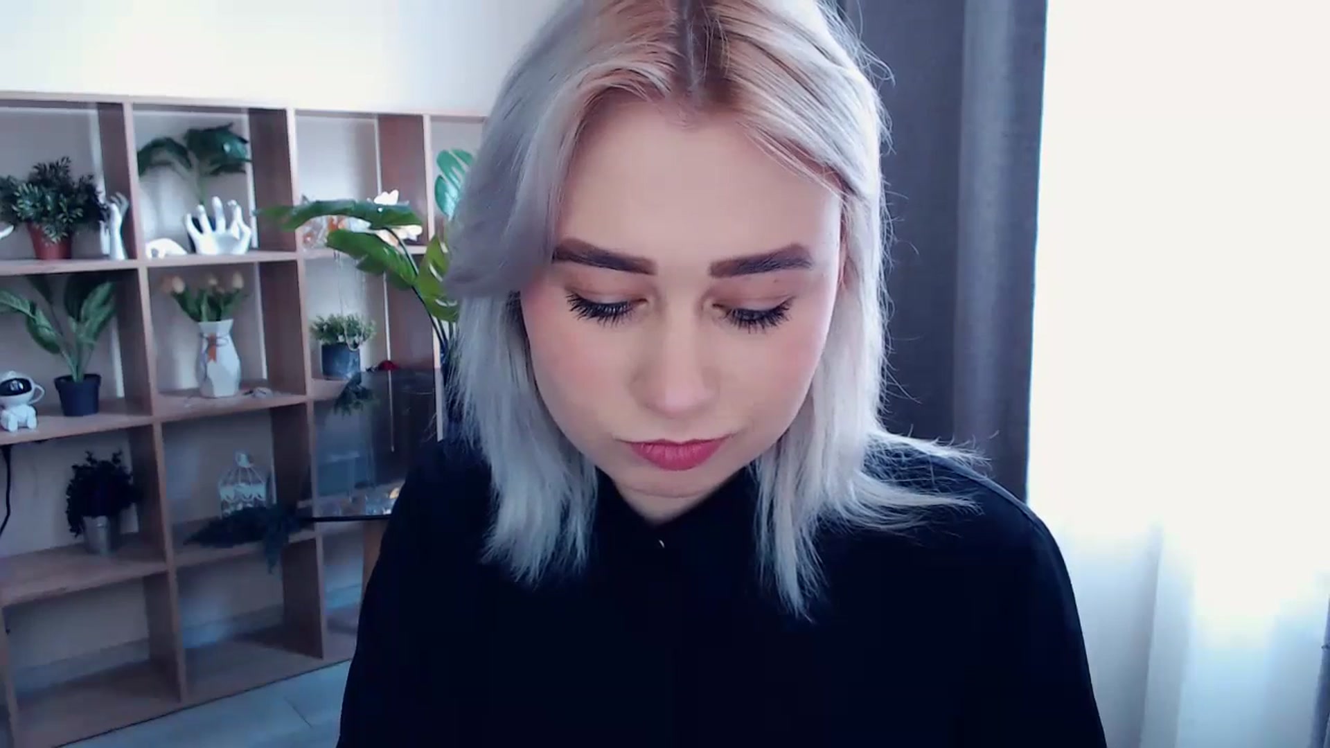 Gallery image thumbnail from Kukla_kolduna's myfreecams stream on, 03/24/2024, 10:31 image 17 of 20