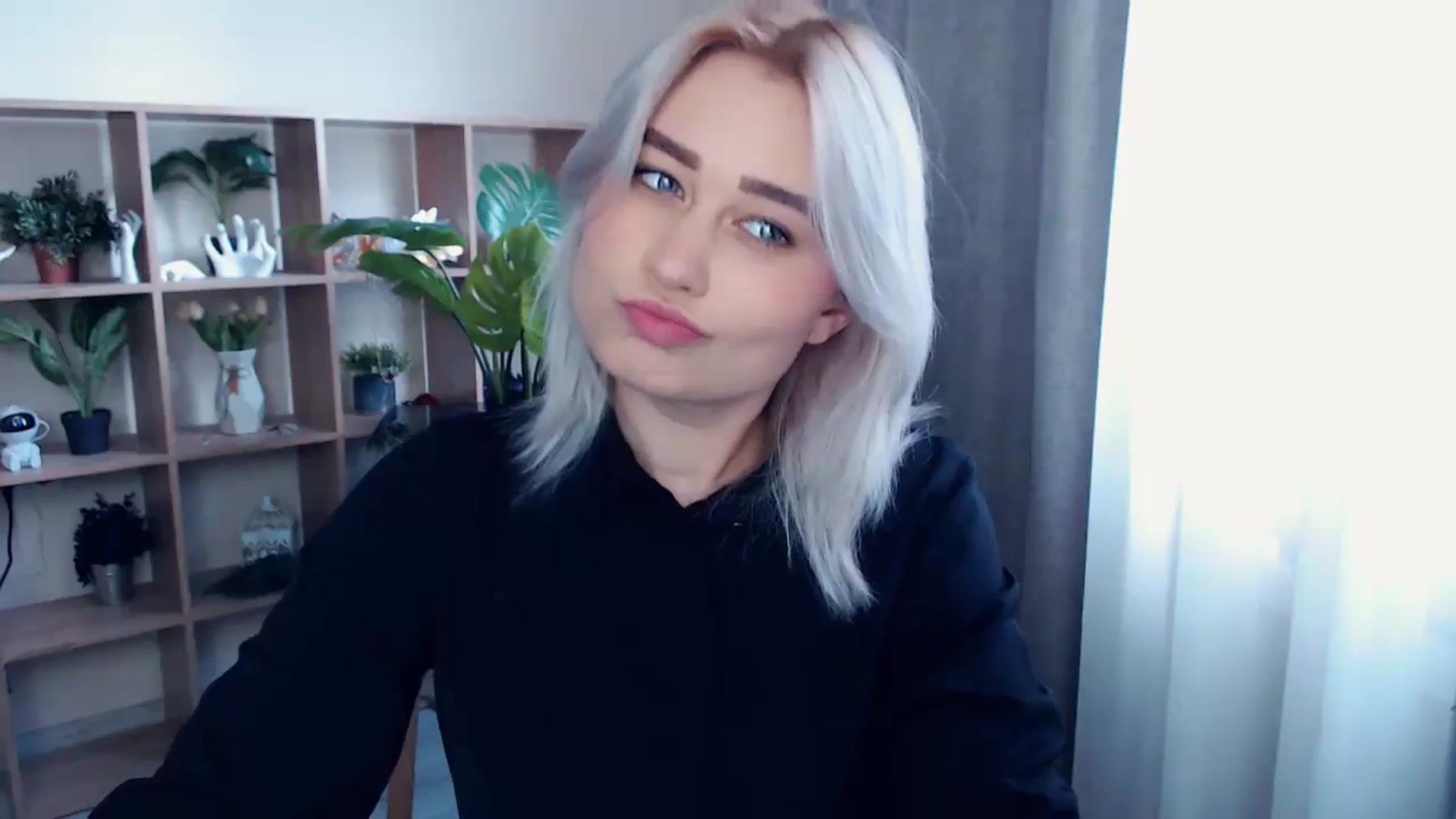 Gallery image thumbnail from Kukla_kolduna's myfreecams stream on, 03/24/2024, 11:42 image 14 of 20