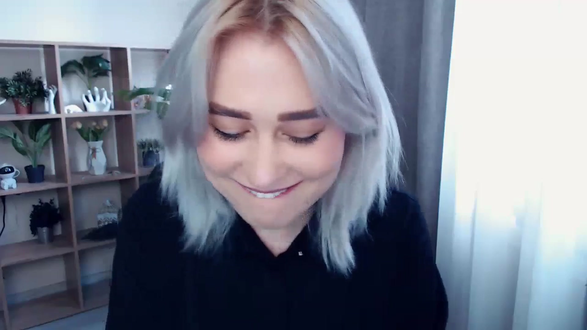 Gallery image thumbnail from Kukla_kolduna's myfreecams stream on, 03/24/2024, 11:42 image 3 of 20