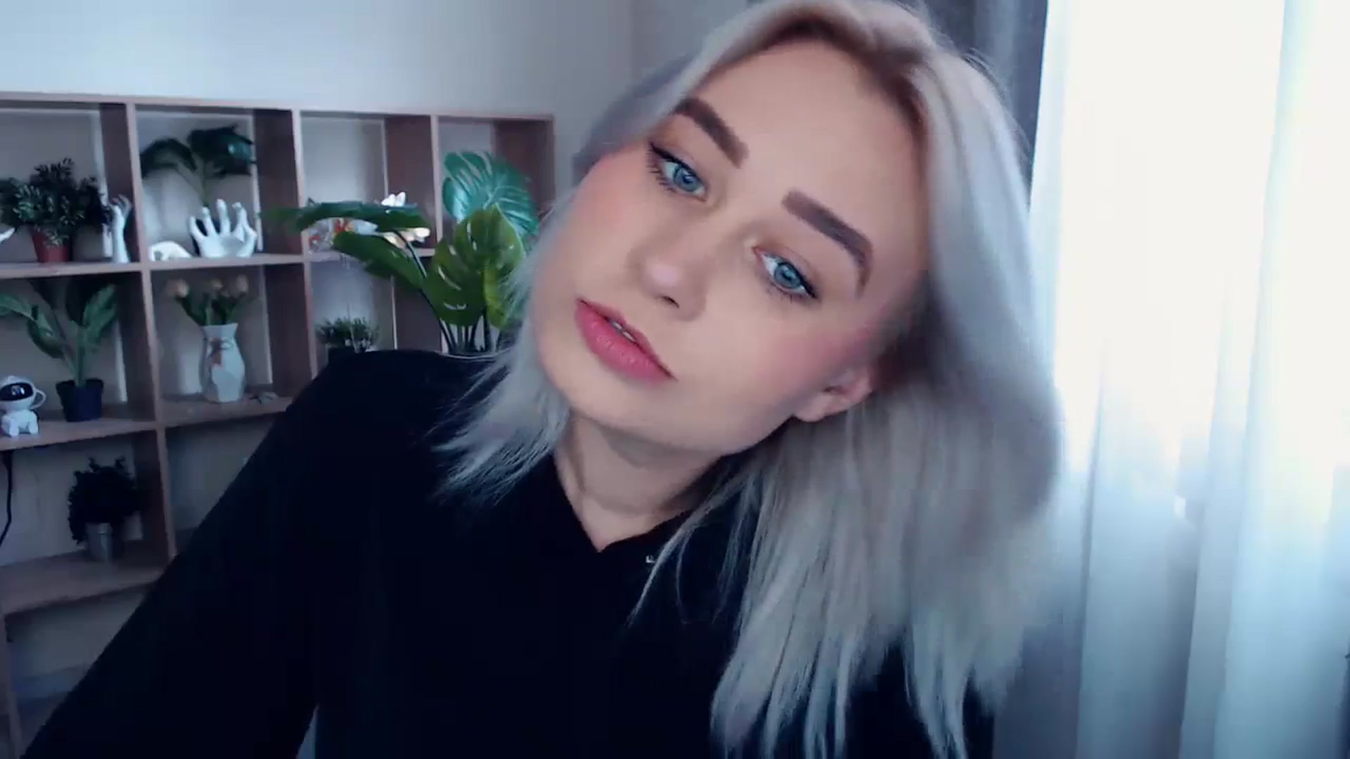 Gallery image thumbnail from Kukla_kolduna's myfreecams stream on, 03/24/2024, 11:42 image 10 of 20
