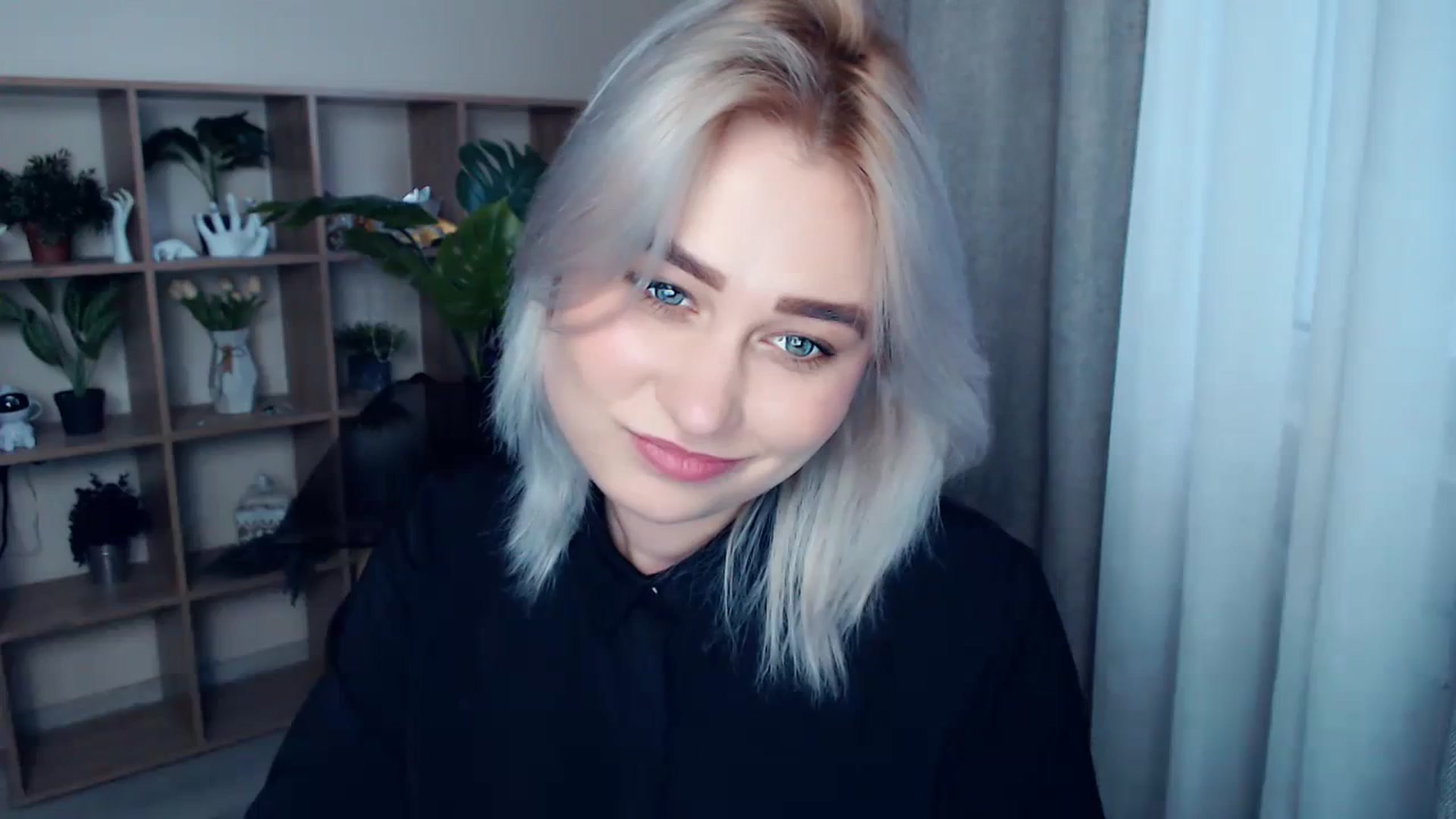 Gallery image thumbnail from Kukla_kolduna's myfreecams stream on, 03/24/2024, 13:57 image 12 of 20
