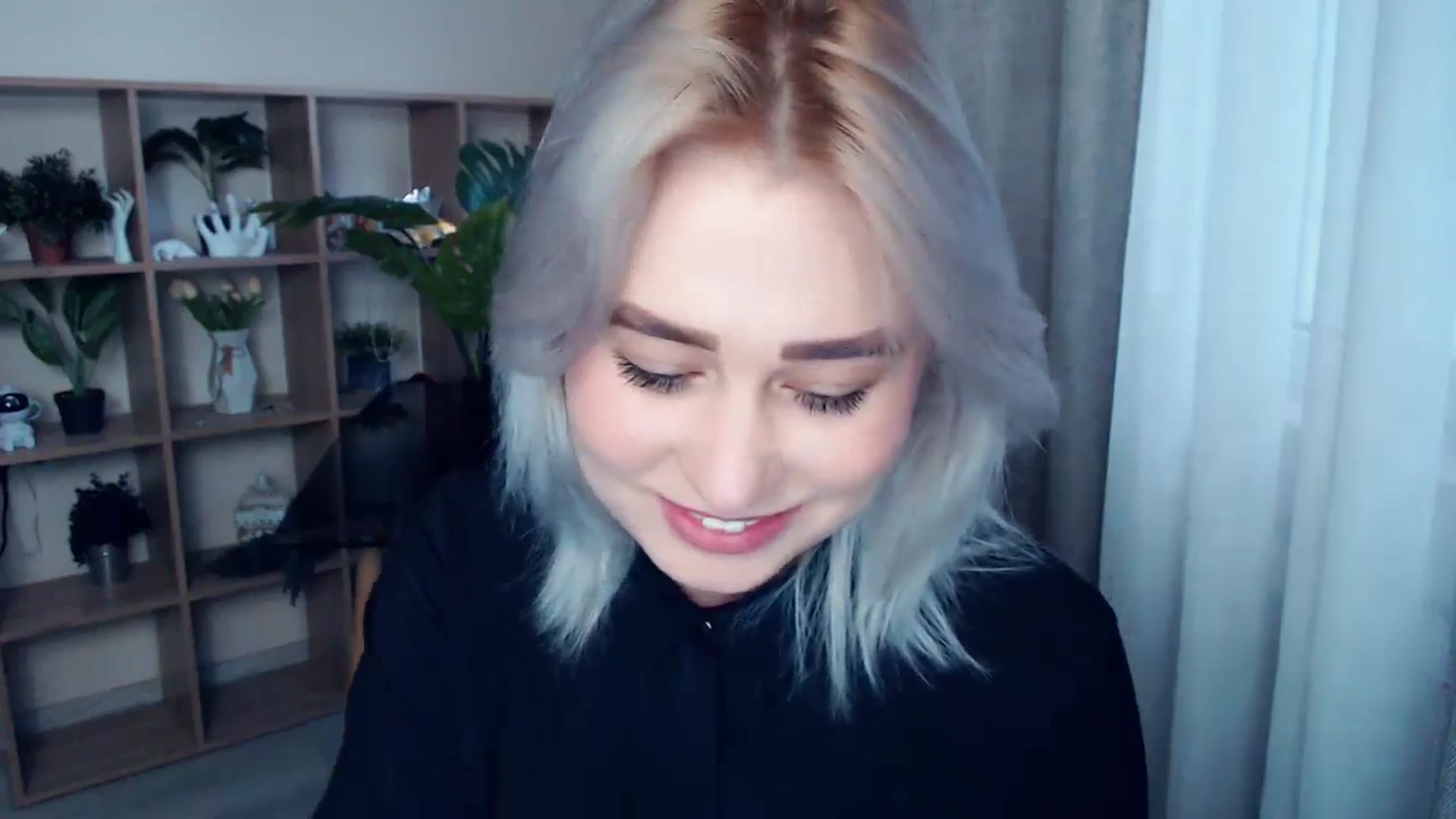 Gallery image thumbnail from Kukla_kolduna's myfreecams stream on, 03/24/2024, 13:57 image 10 of 20