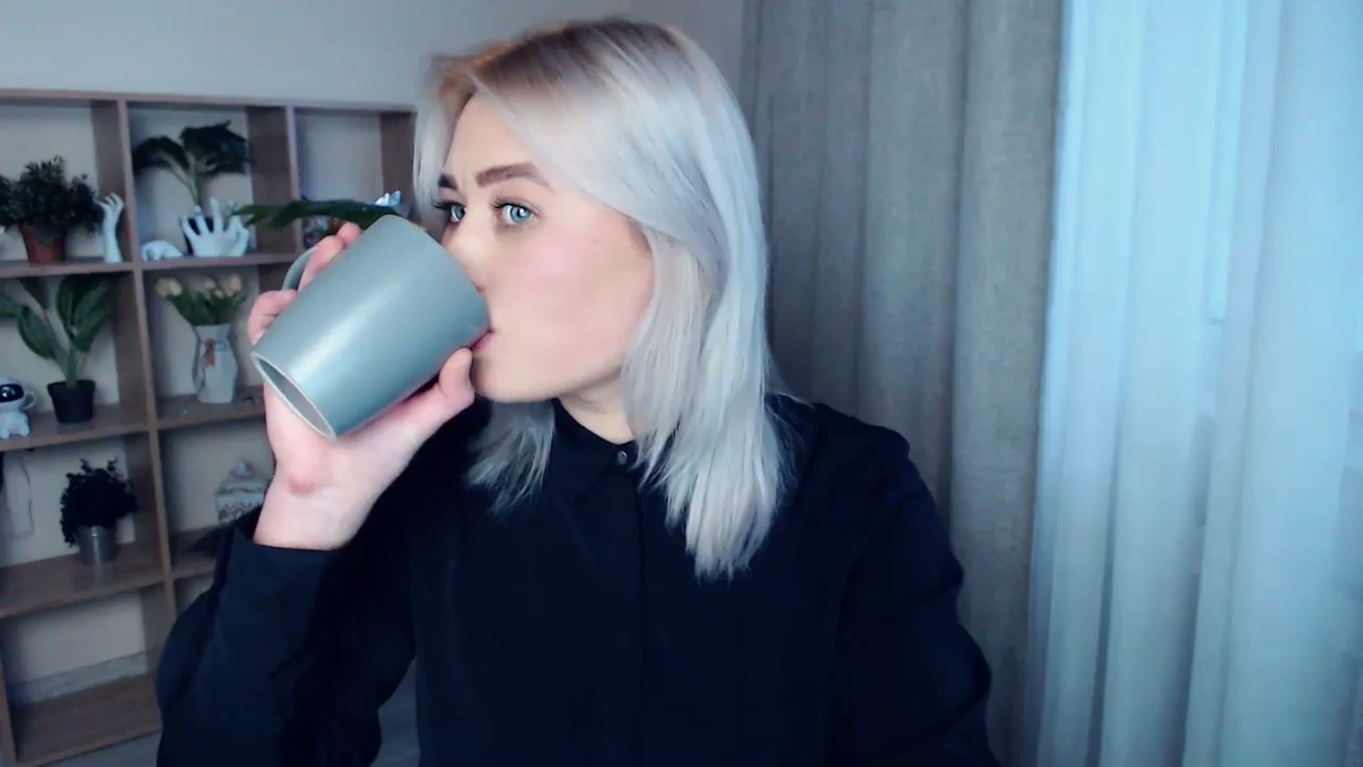 Gallery image thumbnail from Kukla_kolduna's myfreecams stream on, 03/24/2024, 16:02 image 15 of 20
