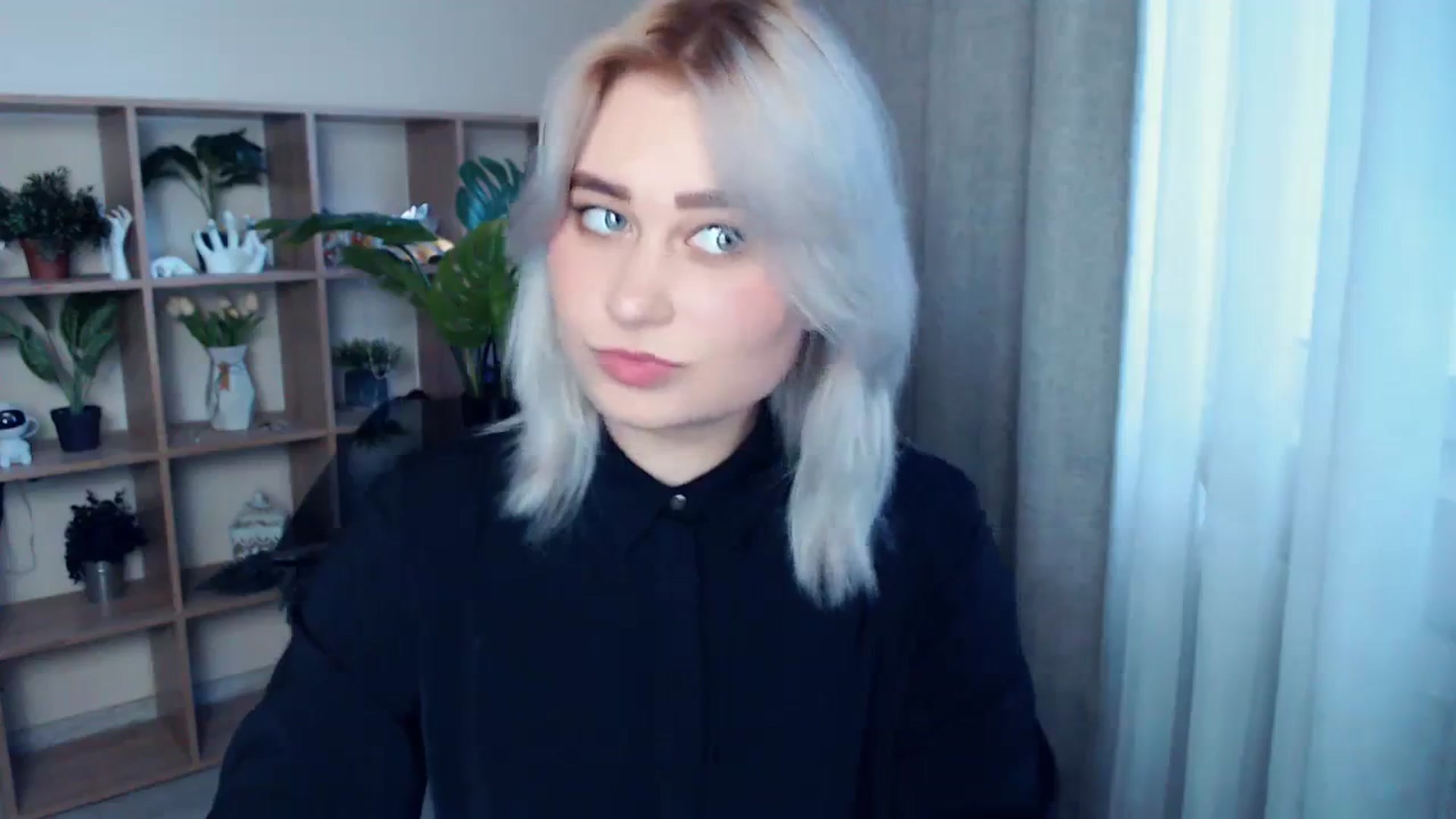 Gallery image thumbnail from Kukla_kolduna's myfreecams stream on, 03/24/2024, 16:02 image 16 of 20