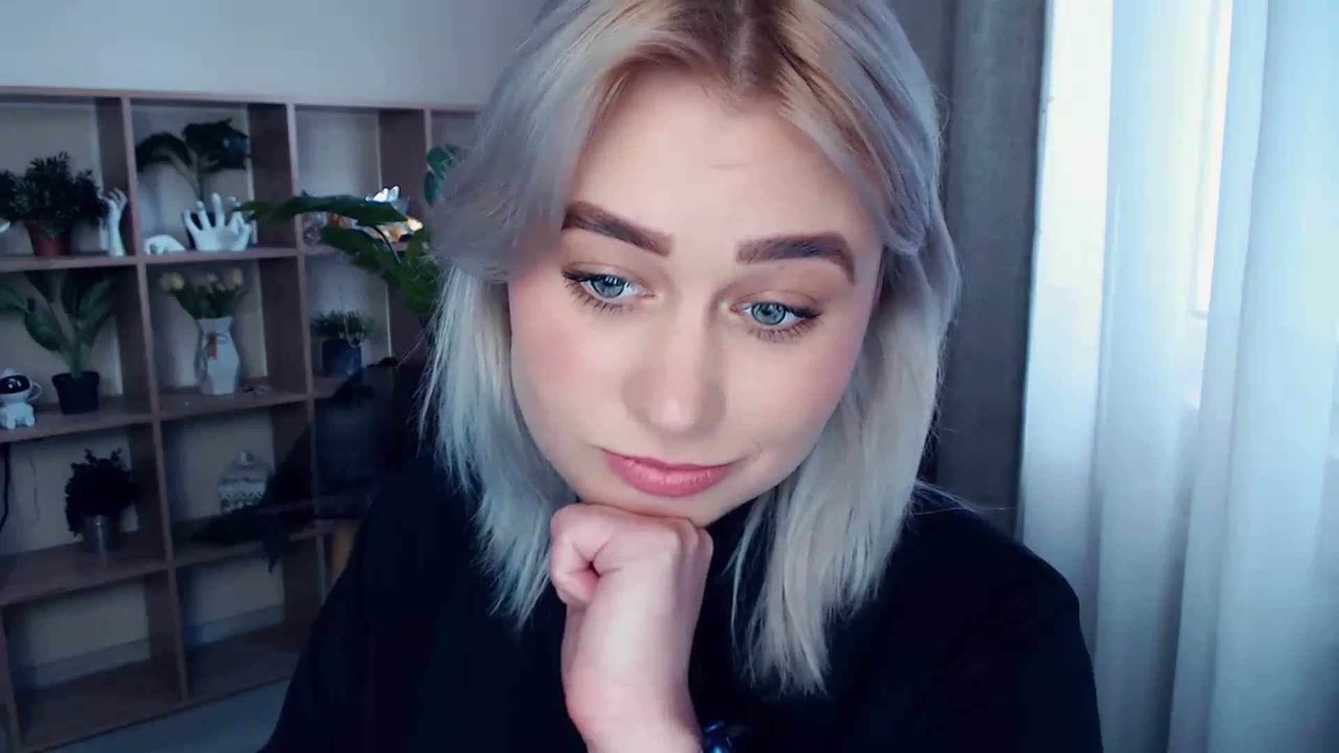 Gallery image thumbnail from Kukla_kolduna's myfreecams stream on, 03/24/2024, 16:02 image 4 of 20