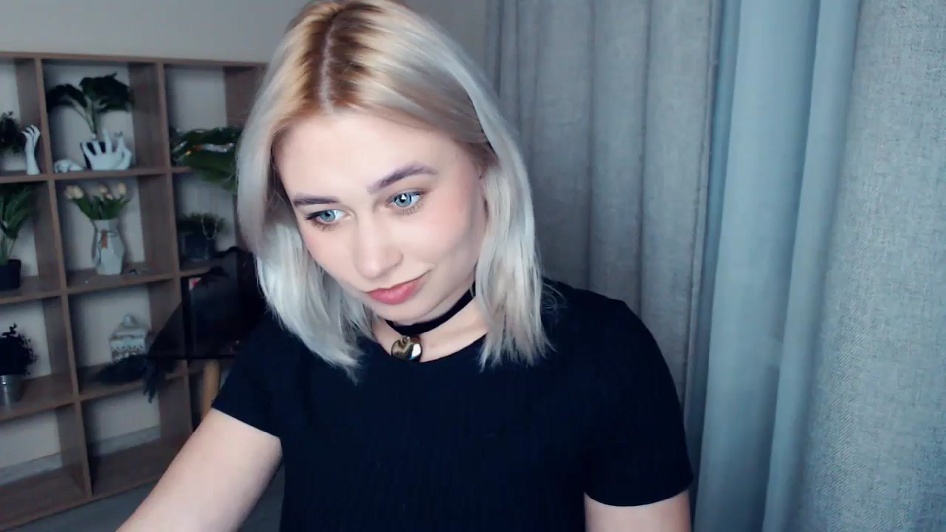 Gallery image thumbnail from Kukla_kolduna's myfreecams stream on, 03/28/2024, 17:44 image 7 of 20