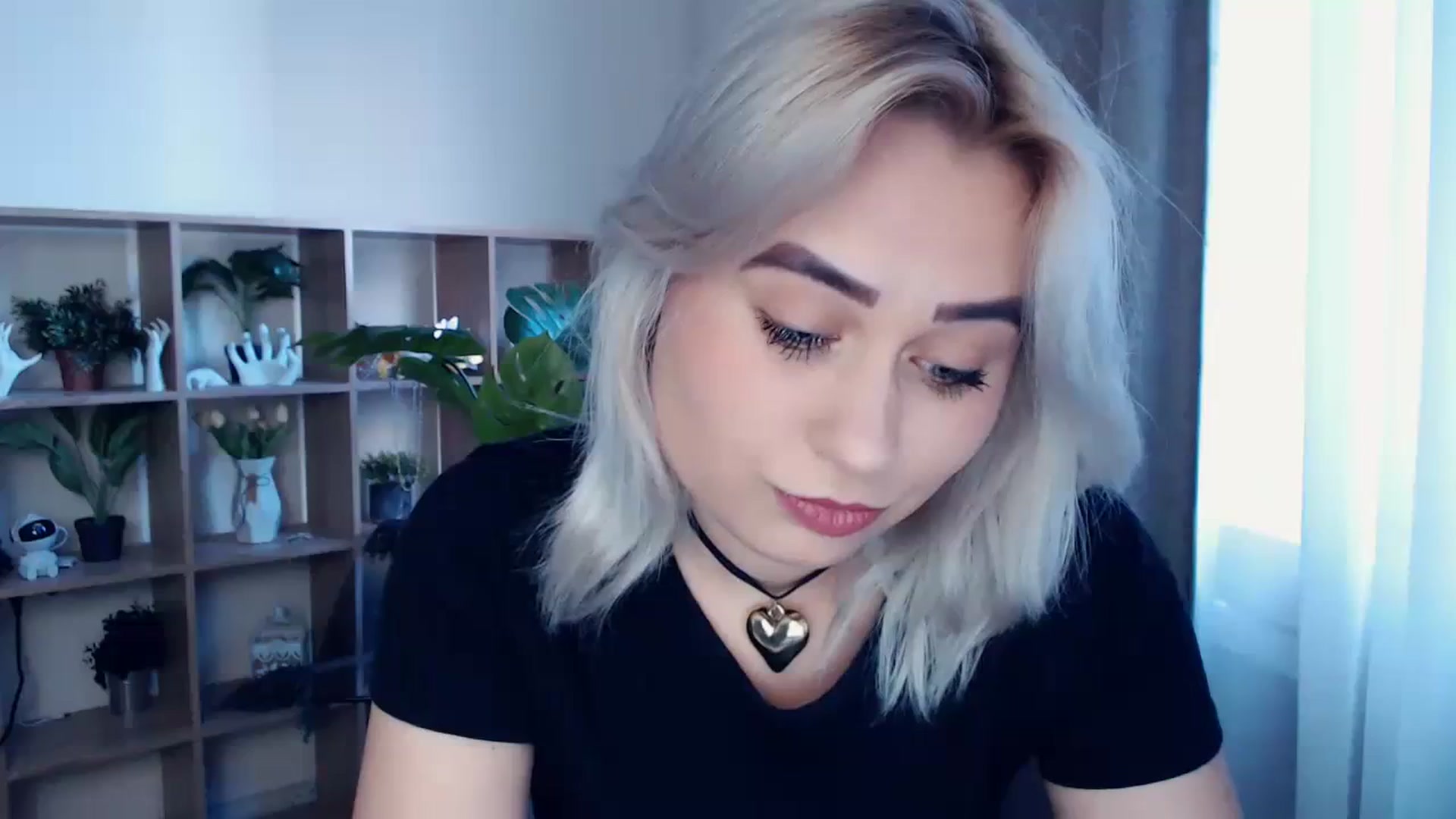 Gallery image thumbnail from Kukla_kolduna's myfreecams stream on, 04/04/2024, 16:41 image 1 of 20