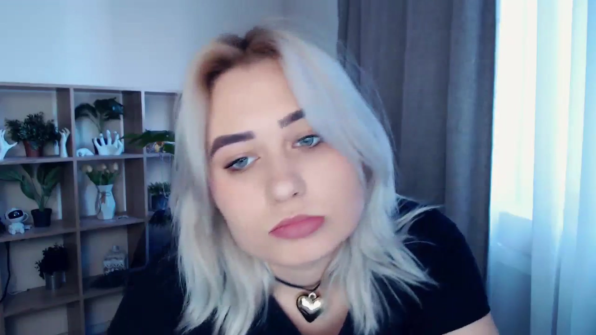 Gallery image thumbnail from Kukla_kolduna's myfreecams stream on, 04/04/2024, 16:41 image 4 of 20