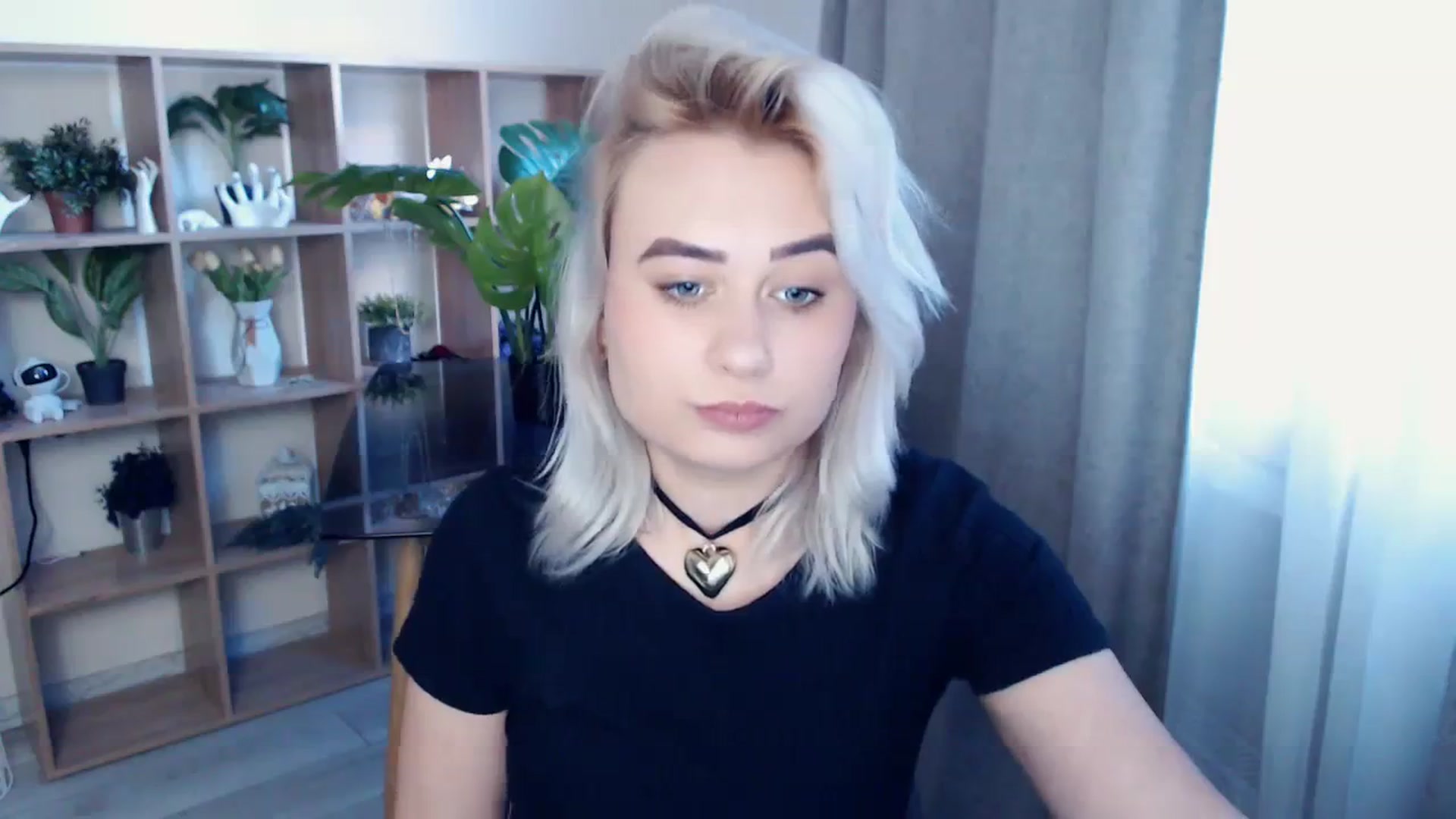 Gallery image thumbnail from Kukla_kolduna's myfreecams stream on, 04/04/2024, 16:41 image 5 of 20