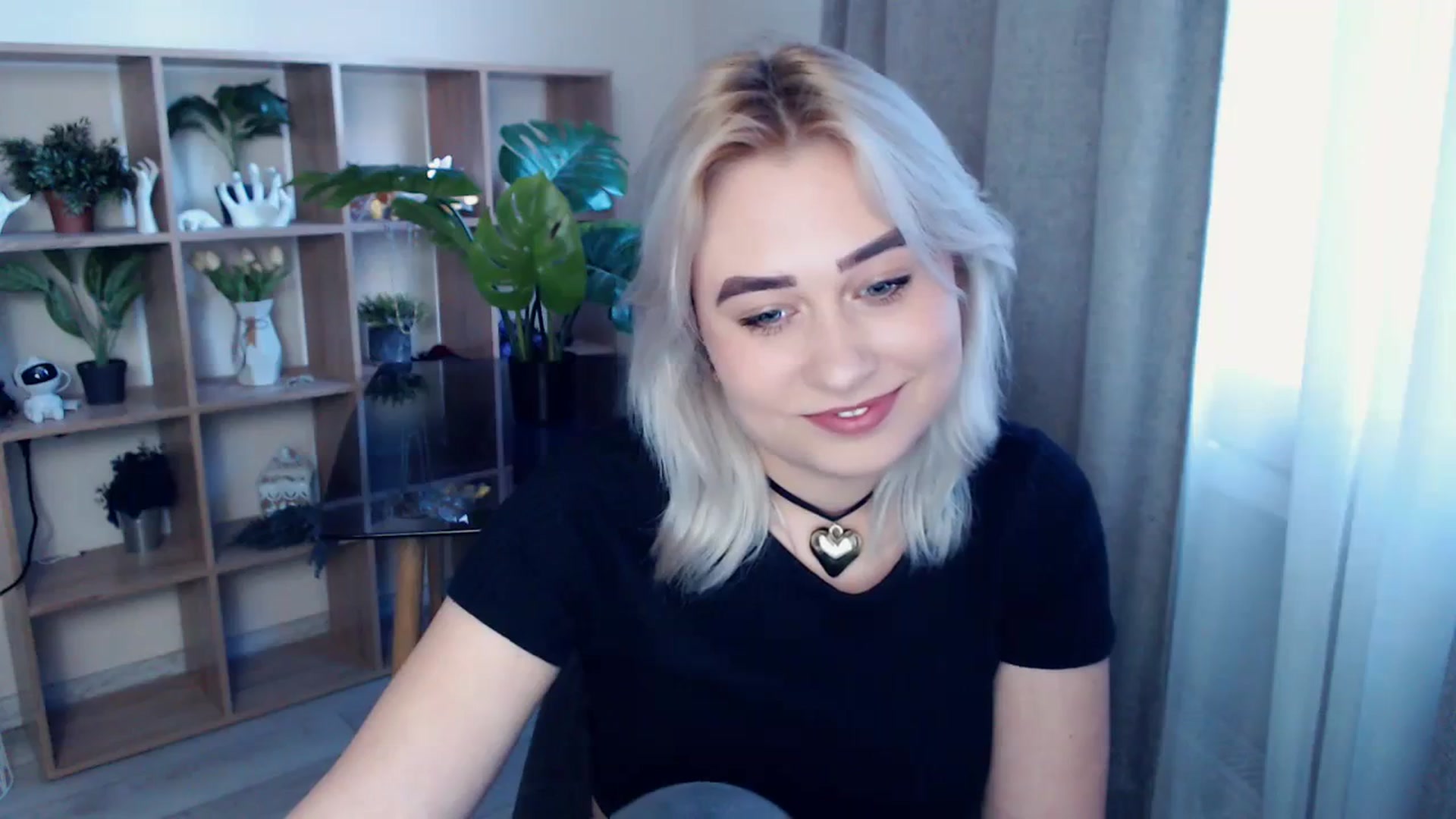 Gallery image thumbnail from Kukla_kolduna's myfreecams stream on, 04/04/2024, 16:41 image 8 of 20