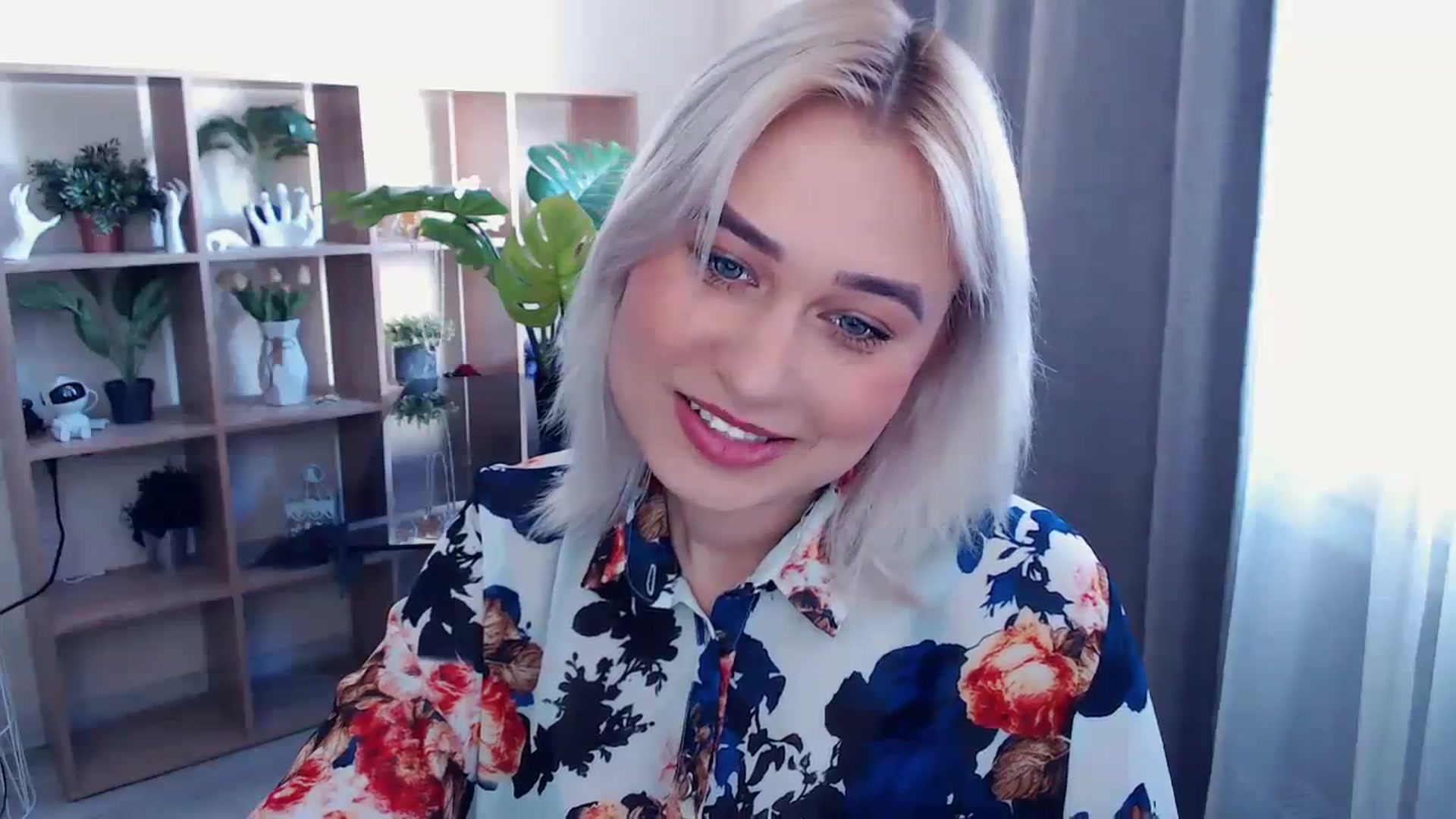 Gallery image thumbnail from Kukla_kolduna's myfreecams stream on, 04/05/2024, 13:36 image 5 of 20