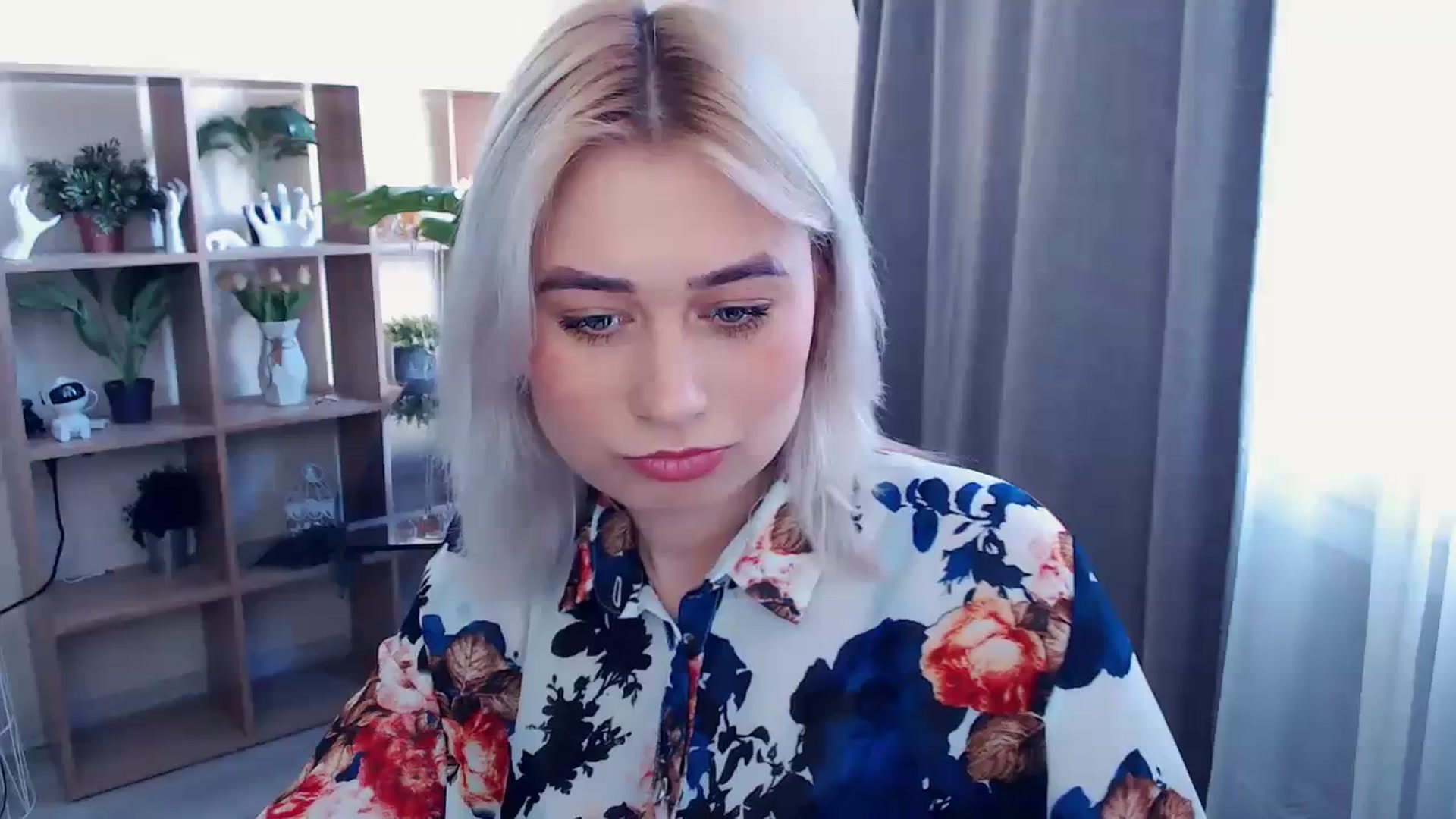 Gallery image thumbnail from Kukla_kolduna's myfreecams stream on, 04/05/2024, 13:36 image 1 of 20
