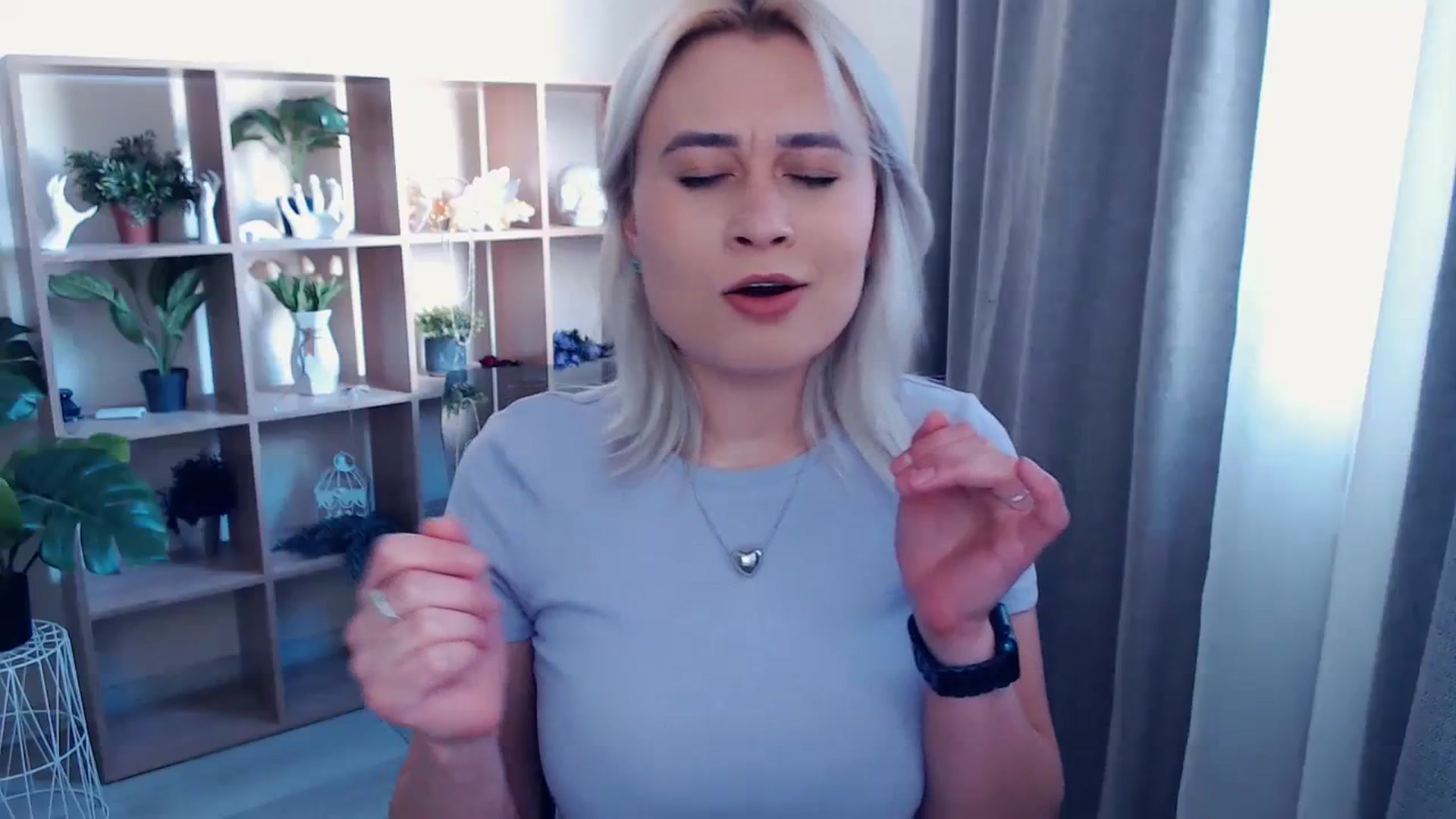 Gallery image thumbnail from Kukla_kolduna's myfreecams stream on, 04/11/2024, 13:57 image 11 of 20