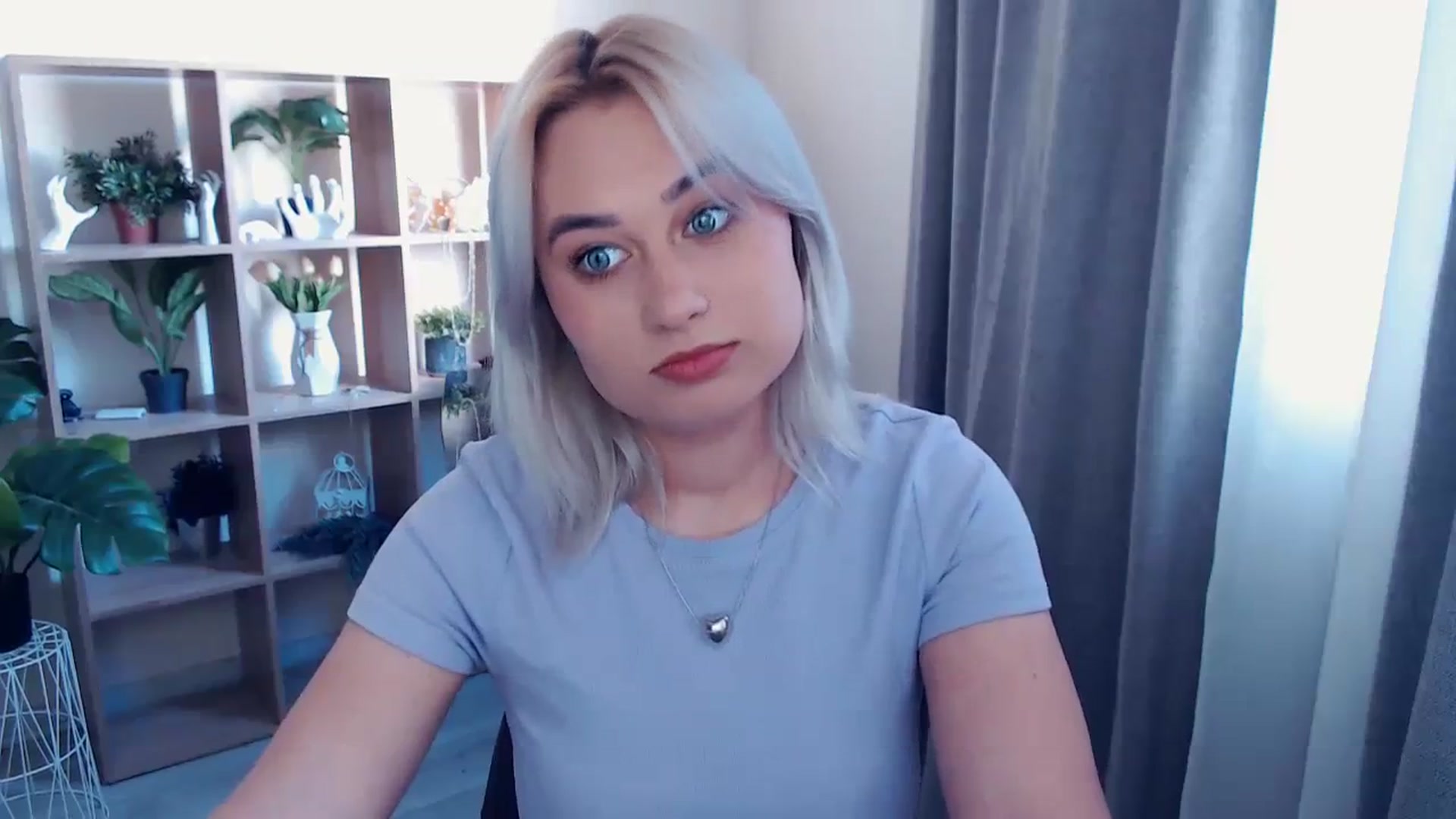 Gallery image thumbnail from Kukla_kolduna's myfreecams stream on, 04/11/2024, 13:57 image 16 of 20