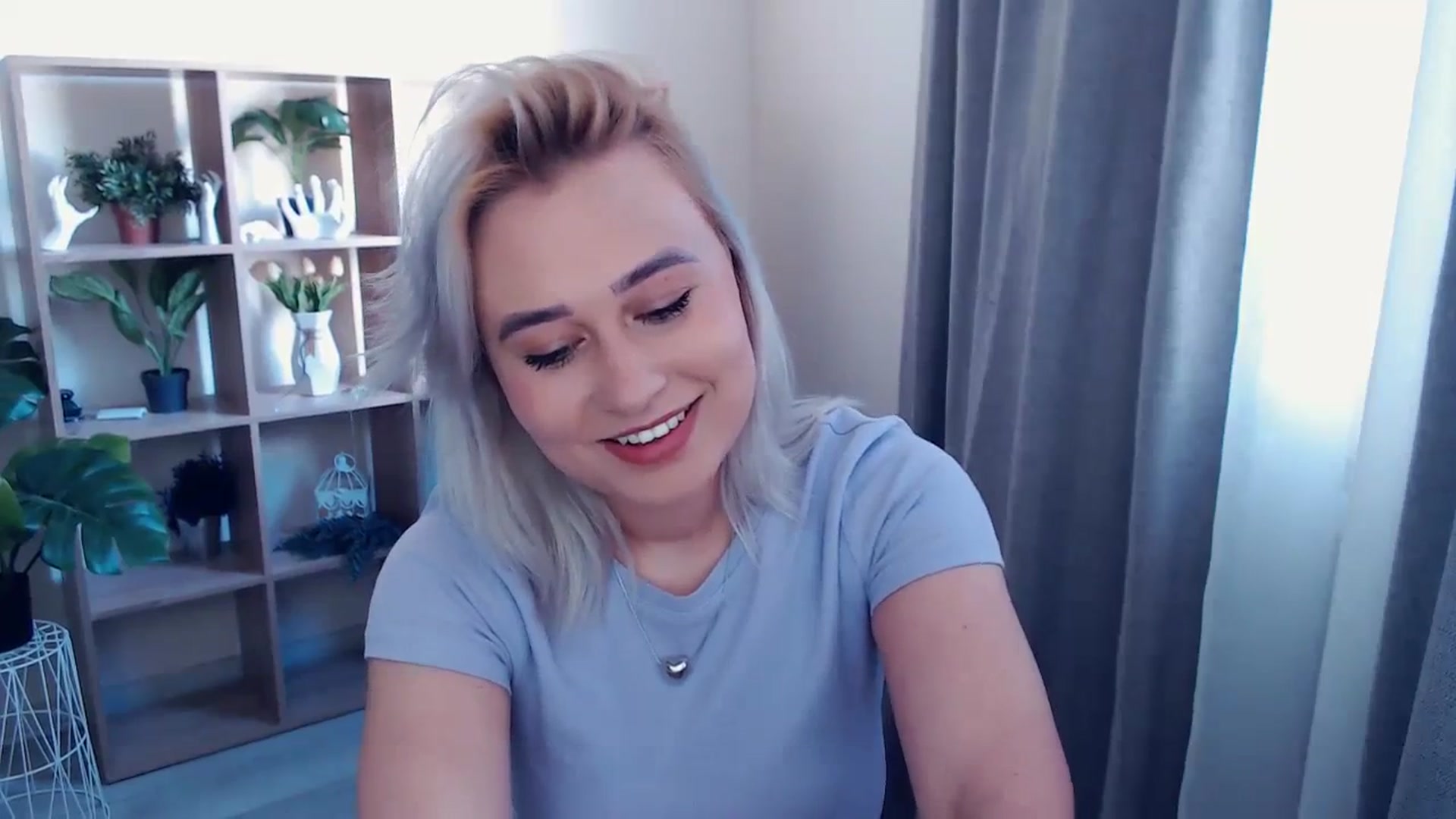 Gallery image thumbnail from Kukla_kolduna's myfreecams stream on, 04/11/2024, 13:57 image 17 of 20