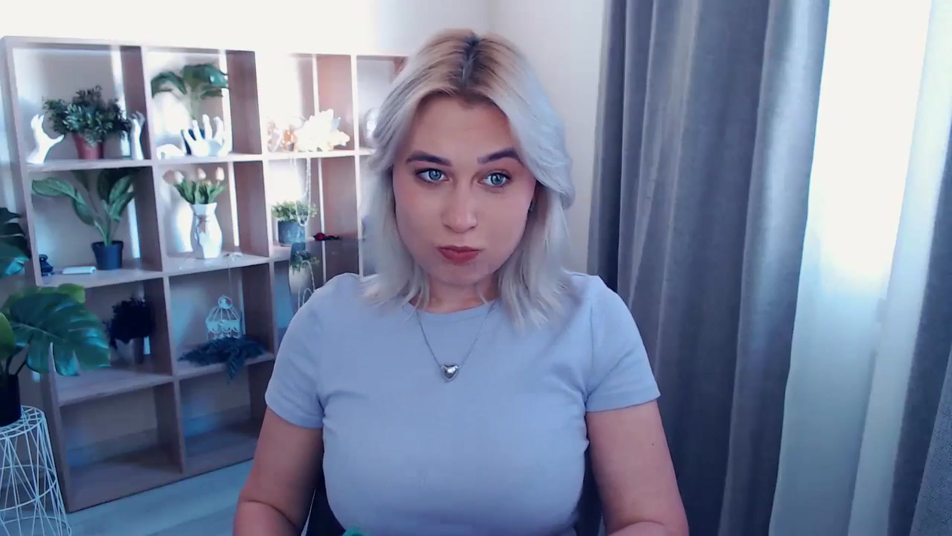 Gallery image thumbnail from Kukla_kolduna's myfreecams stream on, 04/11/2024, 13:57 image 10 of 20