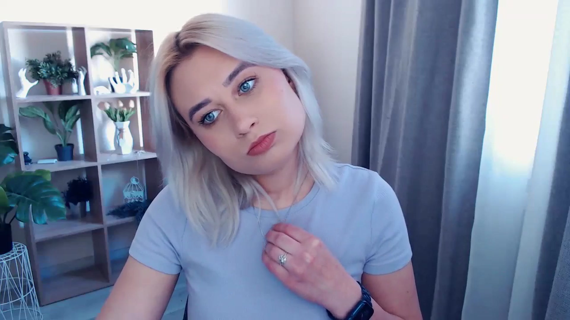 Gallery image thumbnail from Kukla_kolduna's myfreecams stream on, 04/11/2024, 13:57 image 8 of 20