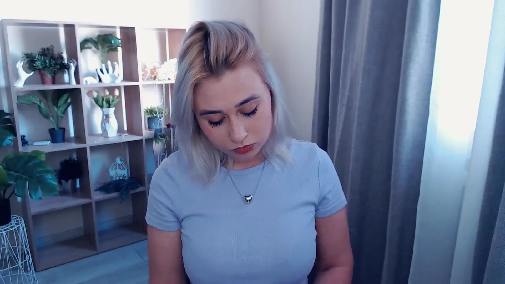 Gallery image thumbnail from Kukla_kolduna's myfreecams stream on, 04/11/2024, 13:57 image 7 of 20