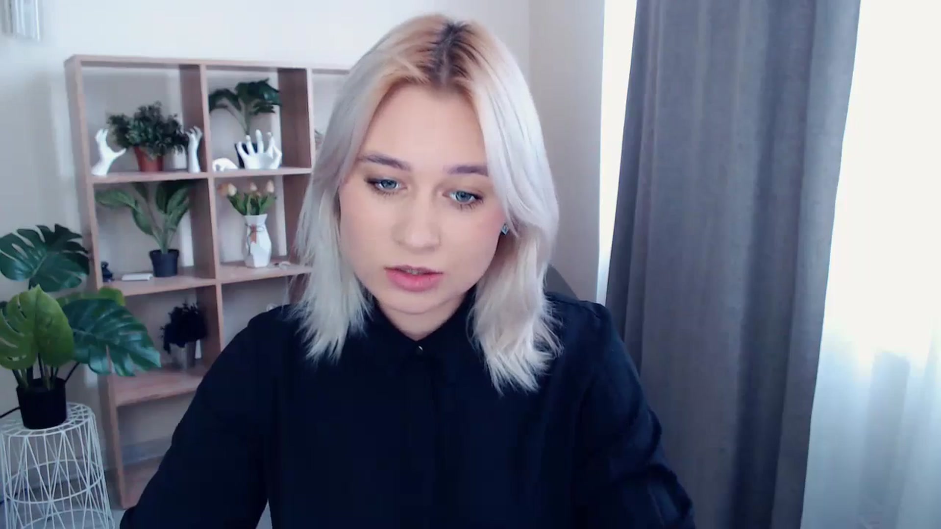 Gallery image thumbnail from Kukla_kolduna's myfreecams stream on, 04/14/2024, 14:27 image 17 of 20