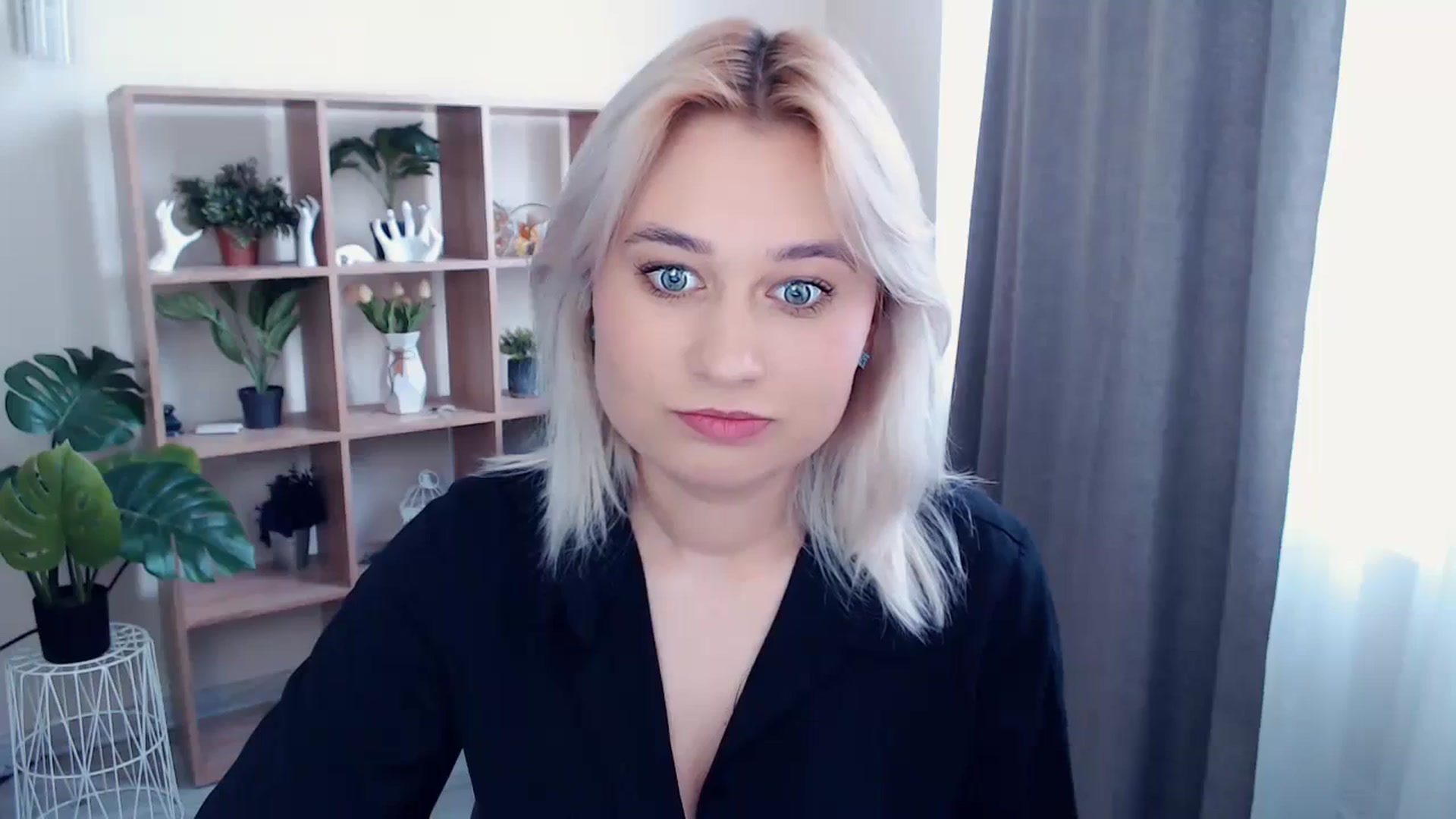 Gallery image thumbnail from Kukla_kolduna's myfreecams stream on, 04/14/2024, 14:27 image 10 of 20