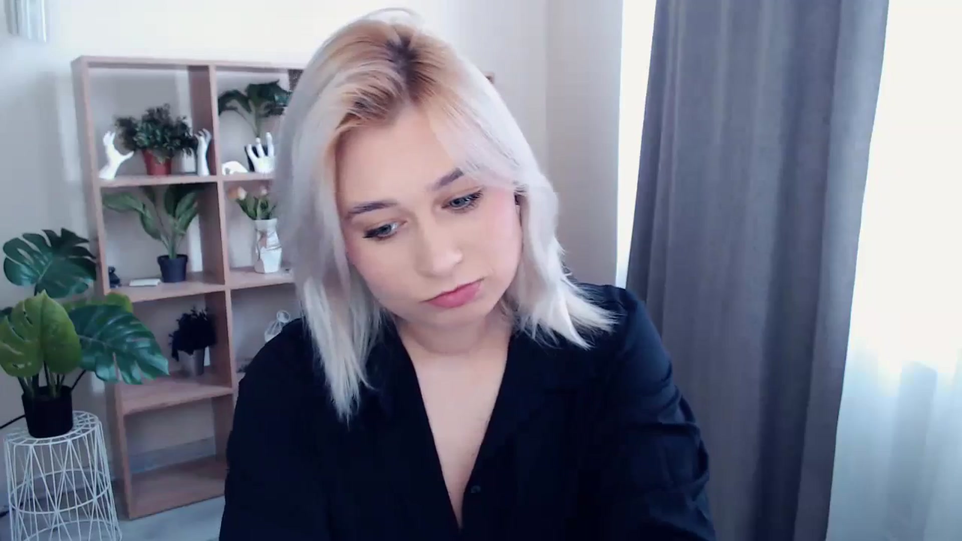 Gallery image thumbnail from Kukla_kolduna's myfreecams stream on, 04/14/2024, 14:27 image 9 of 20