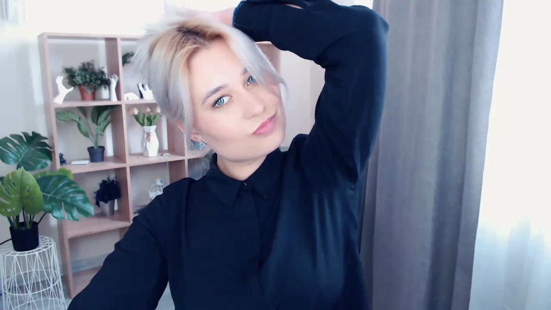 Gallery image thumbnail from Kukla_kolduna's myfreecams stream on, 04/14/2024, 14:27 image 16 of 20