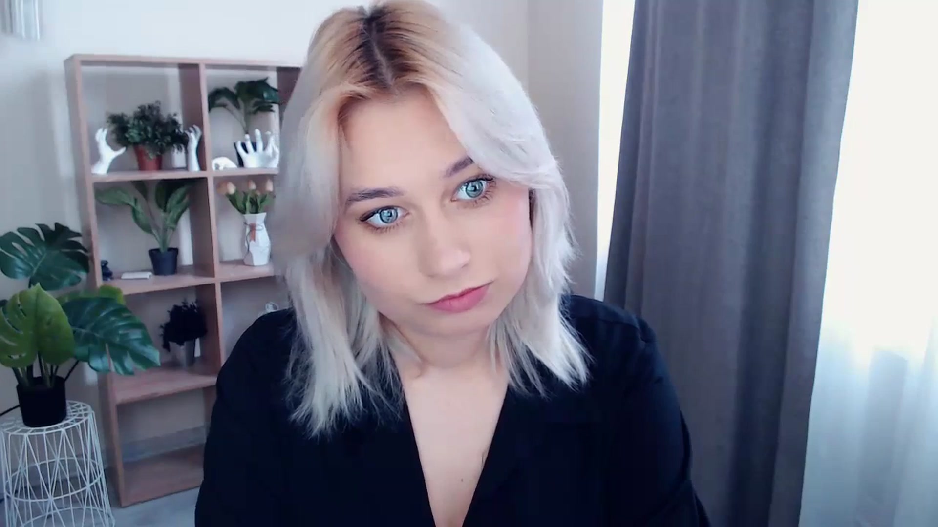Gallery image thumbnail from Kukla_kolduna's myfreecams stream on, 04/14/2024, 14:27 image 14 of 20