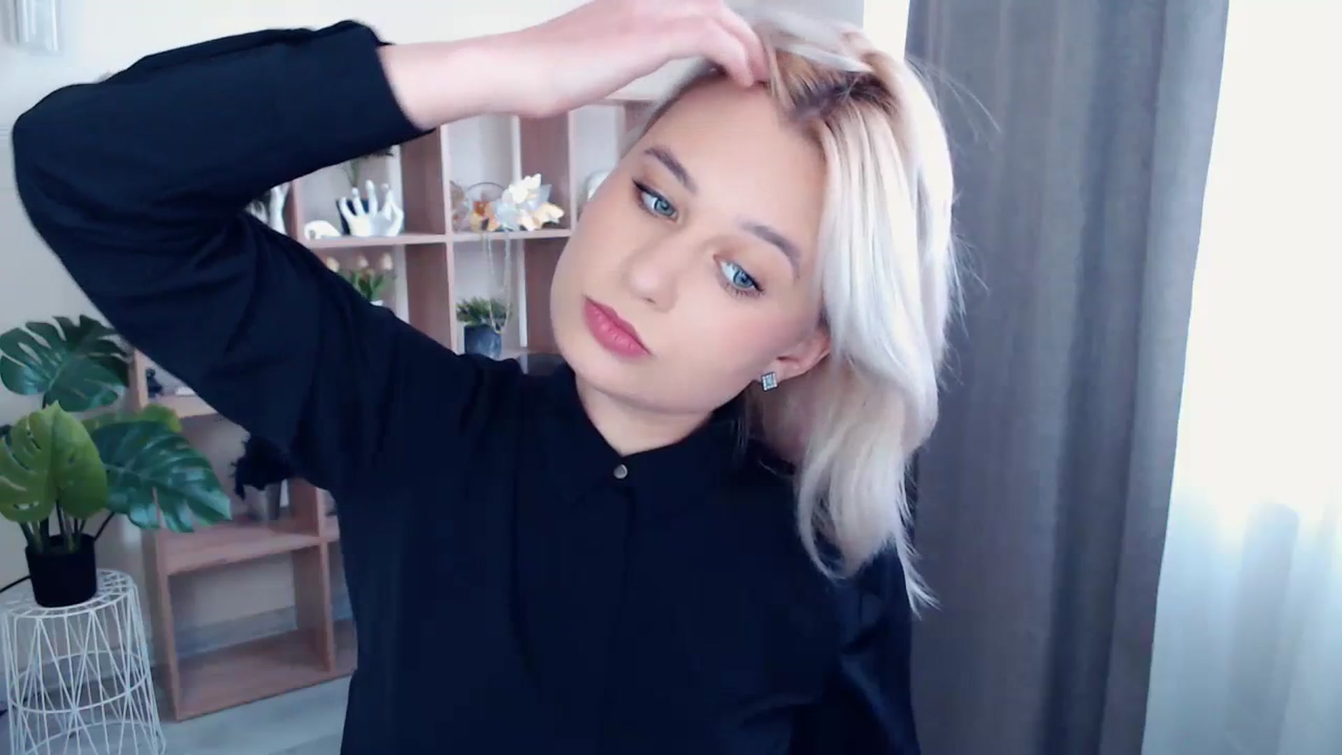 Gallery image thumbnail from Kukla_kolduna's myfreecams stream on, 04/14/2024, 14:27 image 18 of 20
