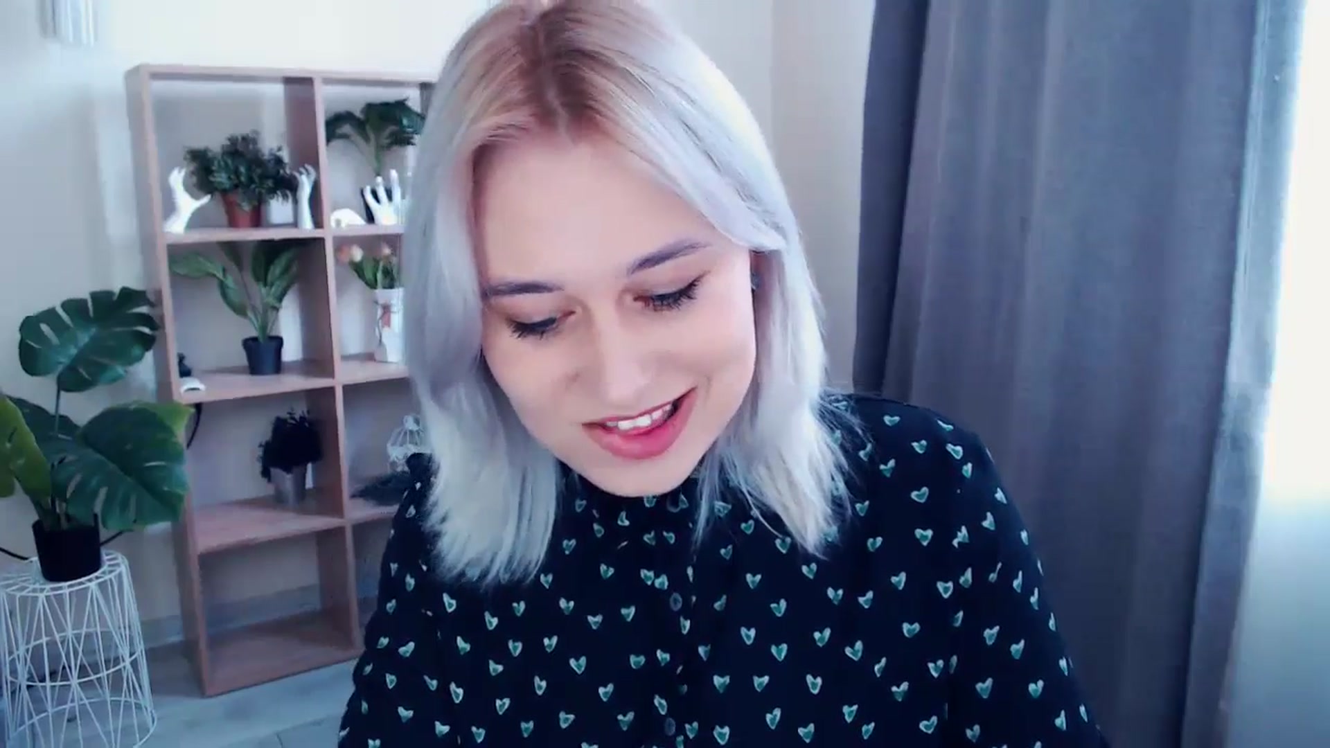 Gallery image thumbnail from Kukla_kolduna's myfreecams stream on, 04/21/2024, 13:12 image 16 of 20