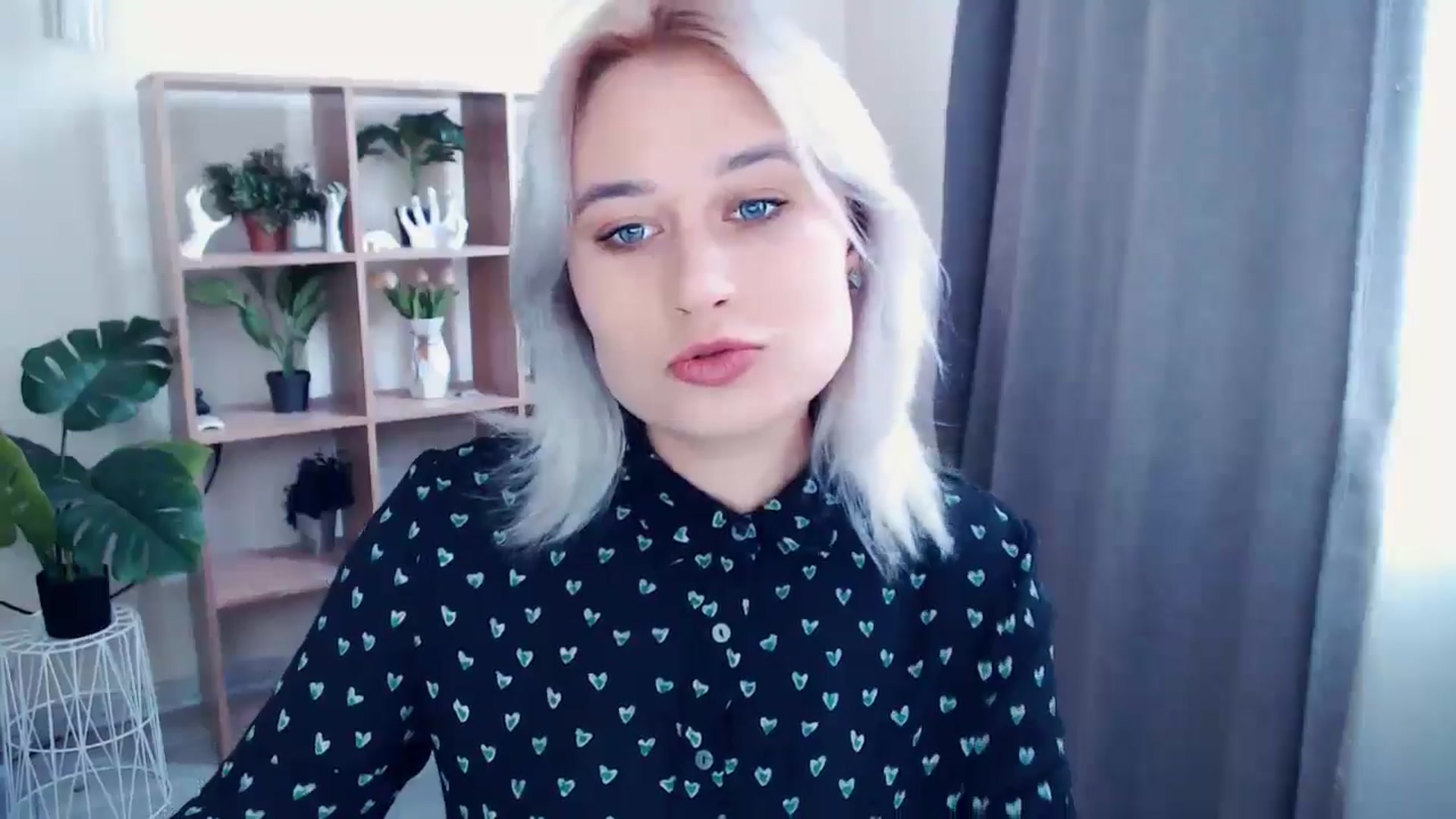 Gallery image thumbnail from Kukla_kolduna's myfreecams stream on, 04/21/2024, 13:12 image 2 of 20