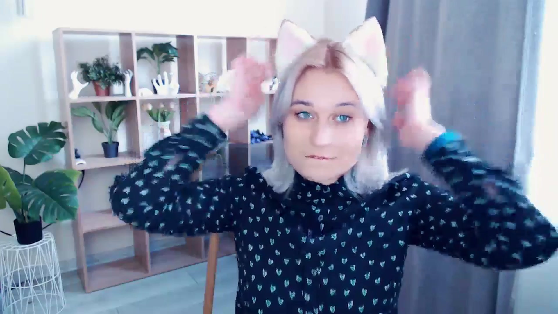 Gallery image thumbnail from Kukla_kolduna's myfreecams stream on, 04/21/2024, 13:12 image 18 of 20