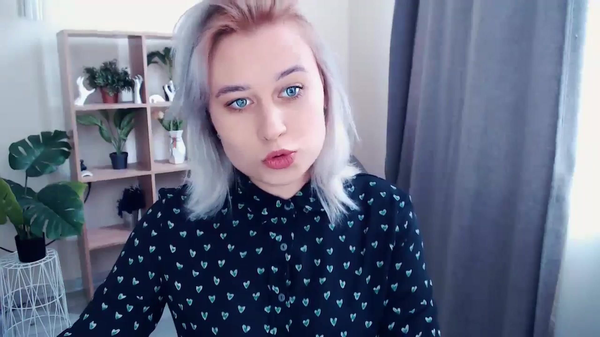 Gallery image thumbnail from Kukla_kolduna's myfreecams stream on, 04/21/2024, 13:12 image 3 of 20