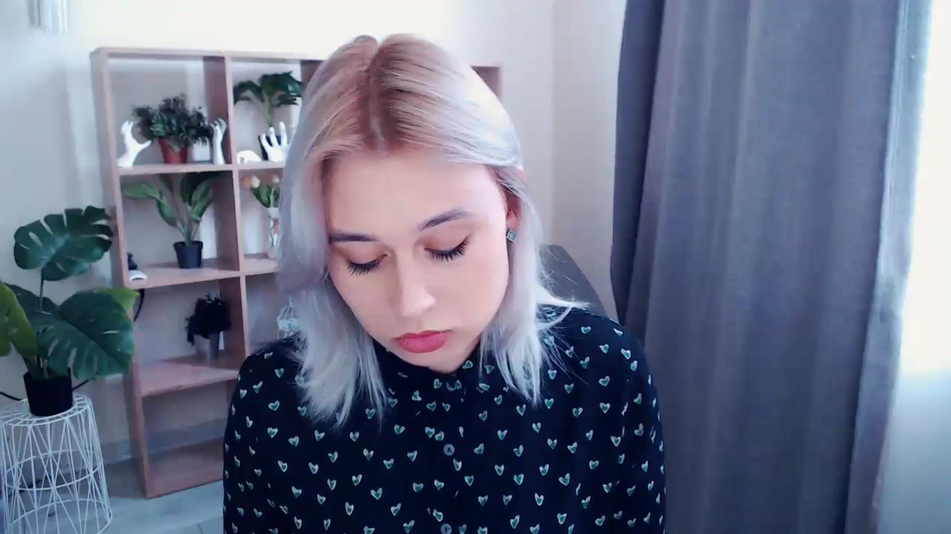 Gallery image thumbnail from Kukla_kolduna's myfreecams stream on, 04/21/2024, 13:12 image 8 of 20