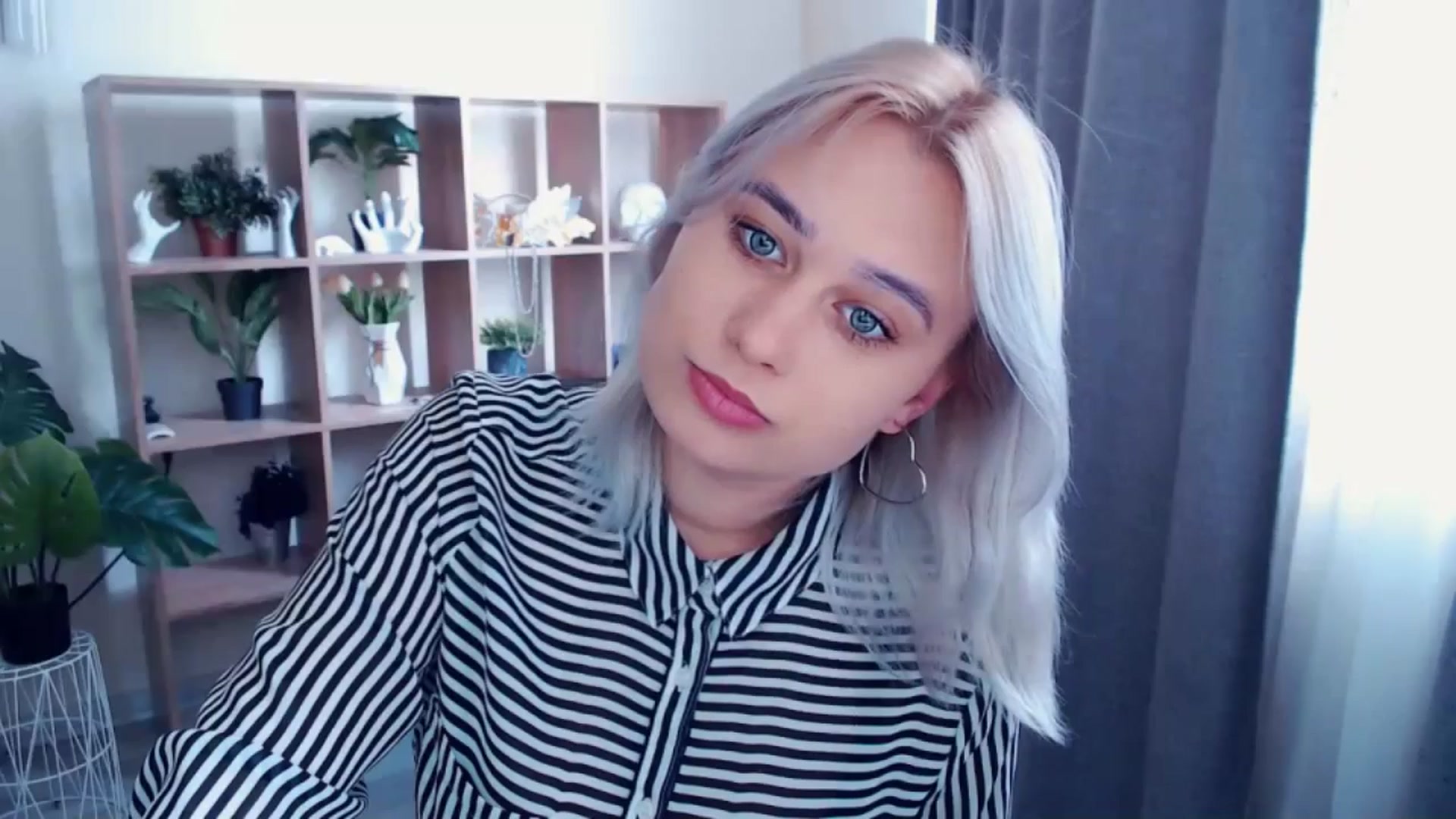 Gallery image thumbnail from Kukla_kolduna's myfreecams stream on, 04/25/2024, 13:07 image 13 of 20