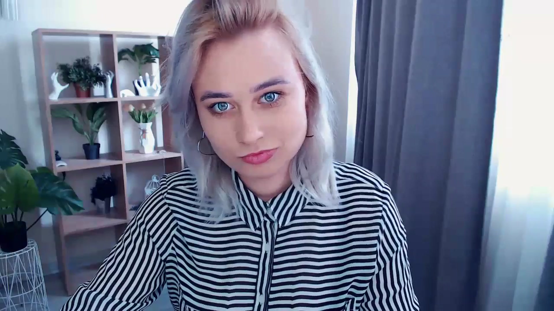 Gallery image thumbnail from Kukla_kolduna's myfreecams stream on, 04/25/2024, 13:07 image 6 of 20