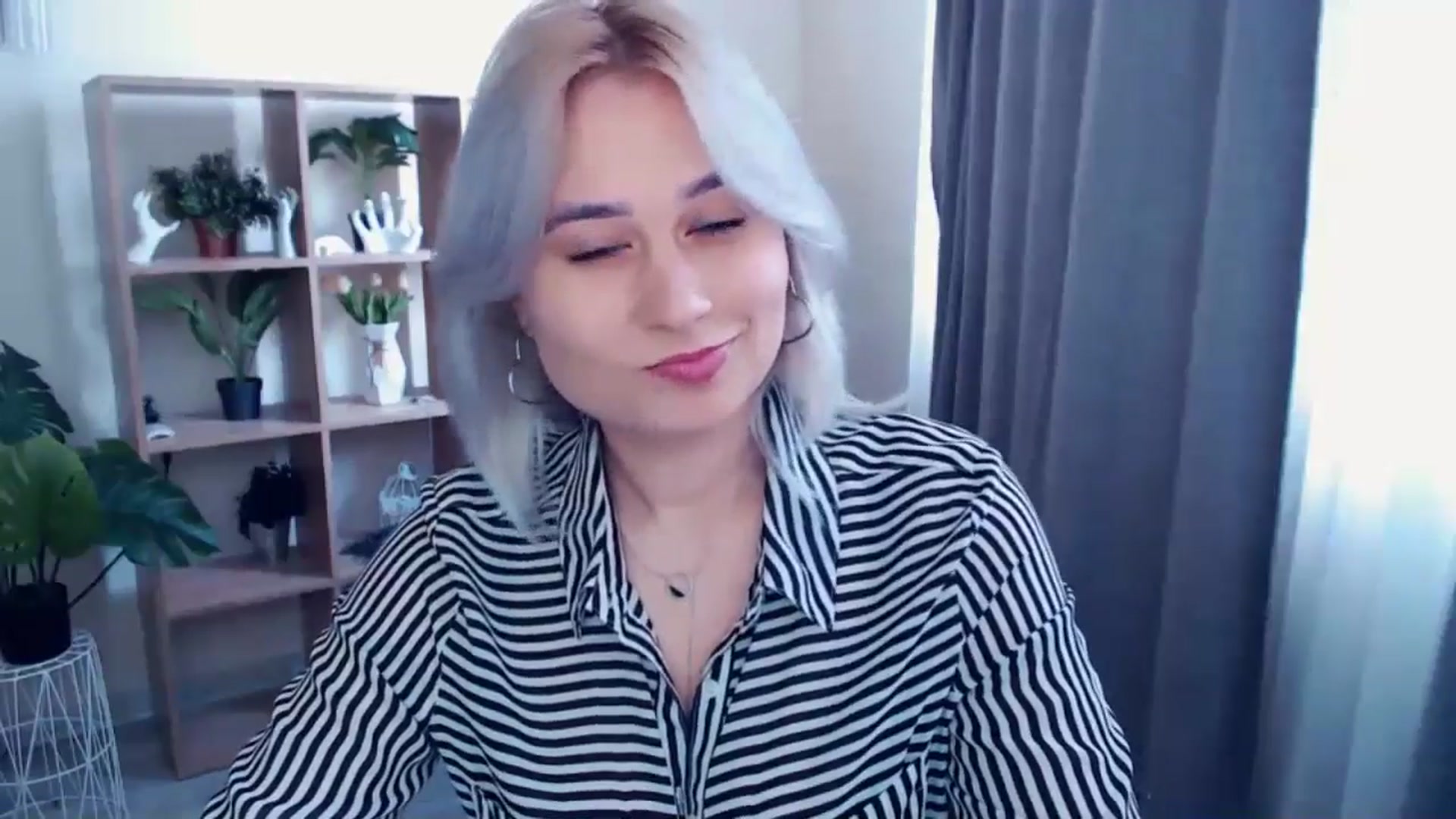 Gallery image thumbnail from Kukla_kolduna's myfreecams stream on, 04/25/2024, 13:51 image 5 of 20