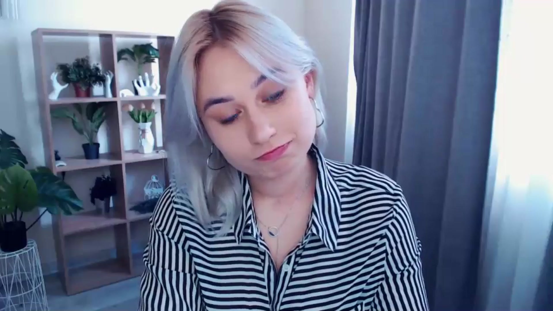 Gallery image thumbnail from Kukla_kolduna's myfreecams stream on, 04/25/2024, 13:51 image 8 of 20