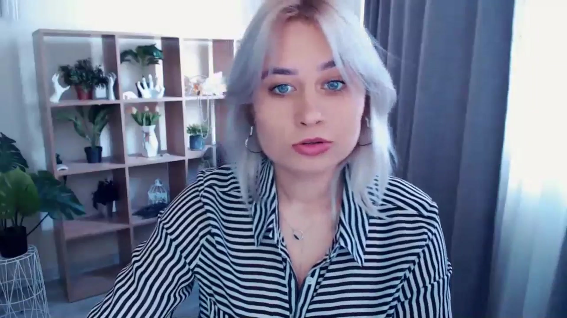 Gallery image thumbnail from Kukla_kolduna's myfreecams stream on, 04/25/2024, 13:51 image 6 of 20