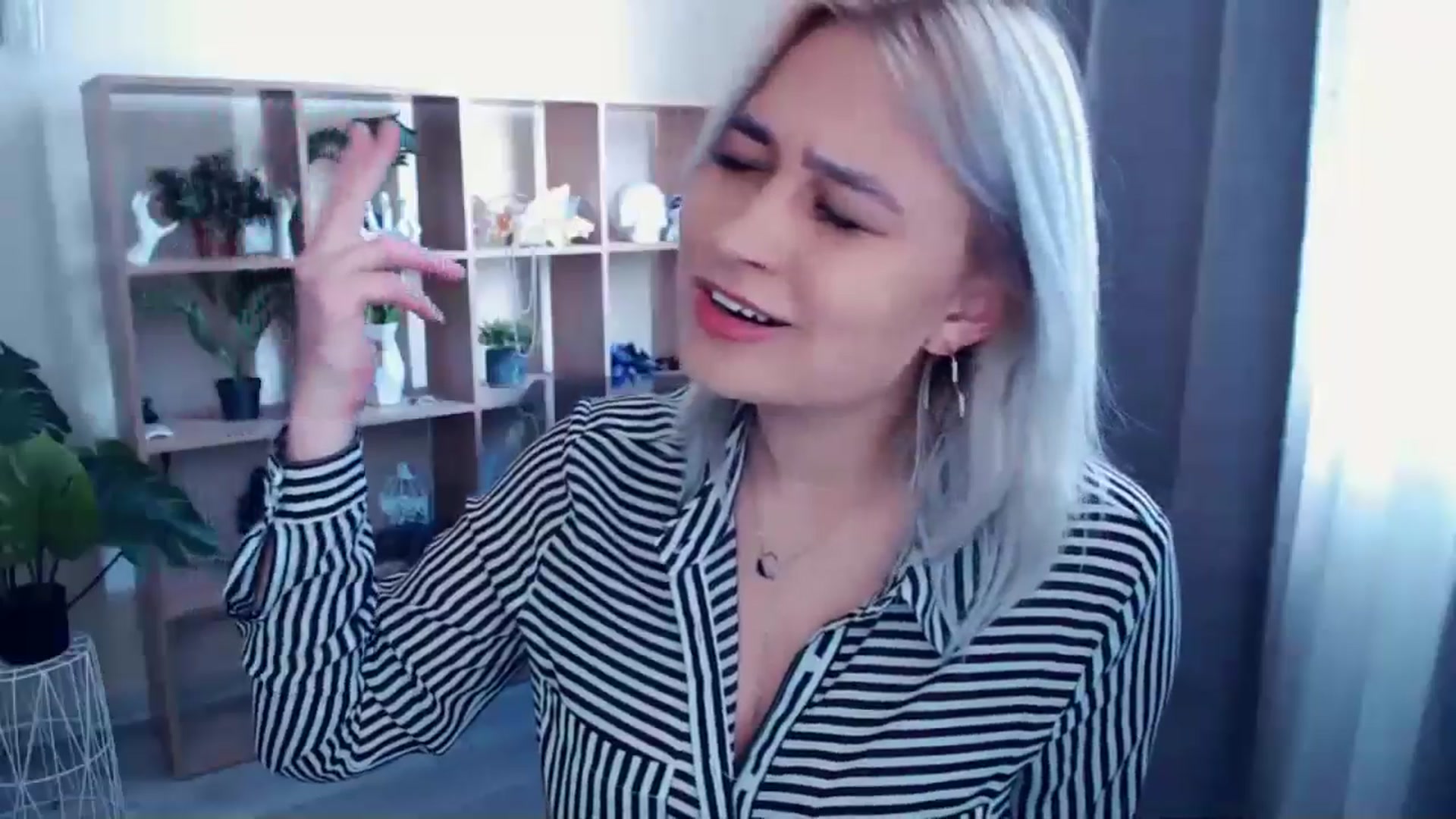 Gallery image thumbnail from Kukla_kolduna's myfreecams stream on, 04/25/2024, 13:51 image 16 of 20