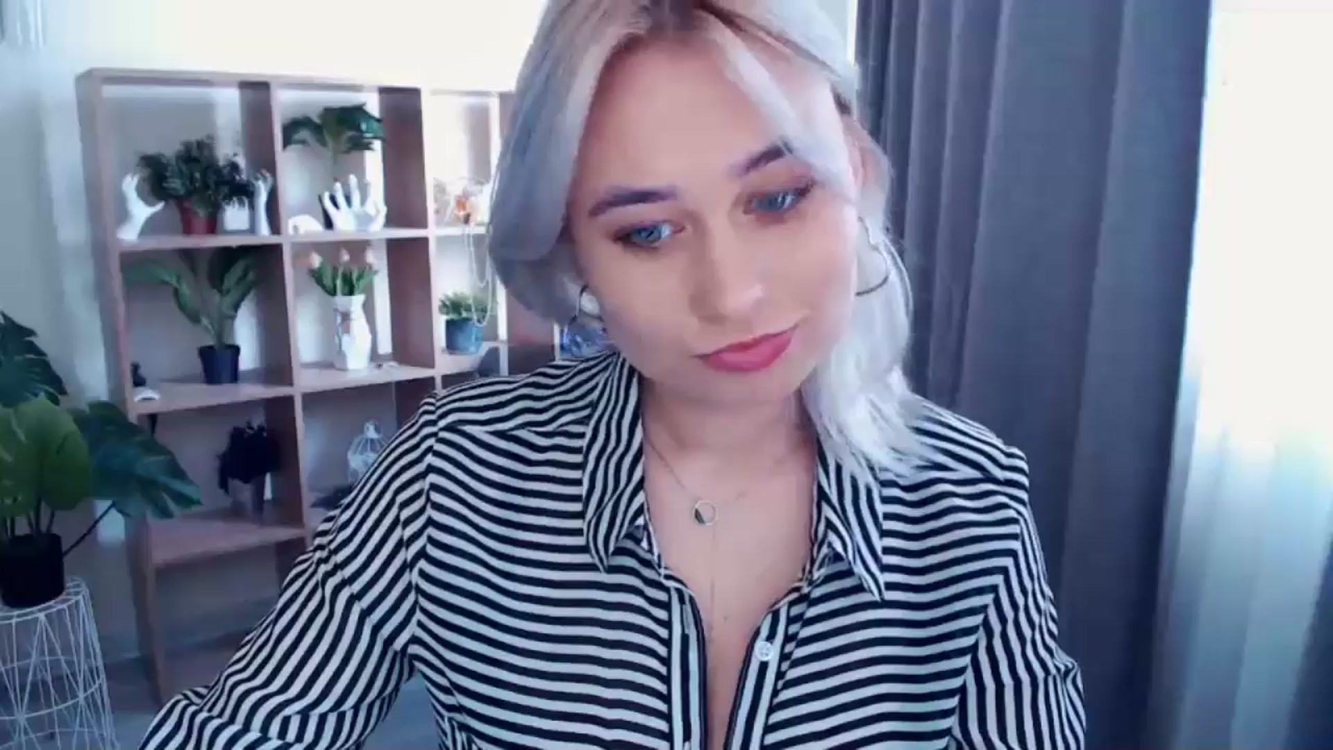 Gallery image thumbnail from Kukla_kolduna's myfreecams stream on, 04/25/2024, 13:51 image 1 of 20