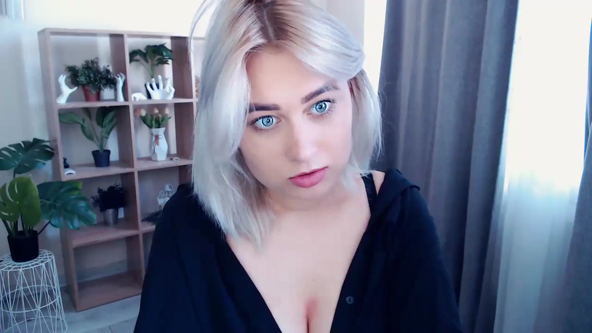 Gallery image thumbnail from Kukla_kolduna's myfreecams stream on, 04/28/2024, 14:43 image 17 of 20