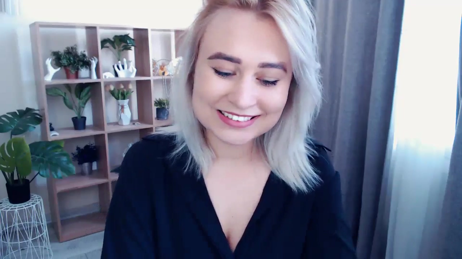 Gallery image thumbnail from Kukla_kolduna's myfreecams stream on, 04/28/2024, 14:43 image 14 of 20