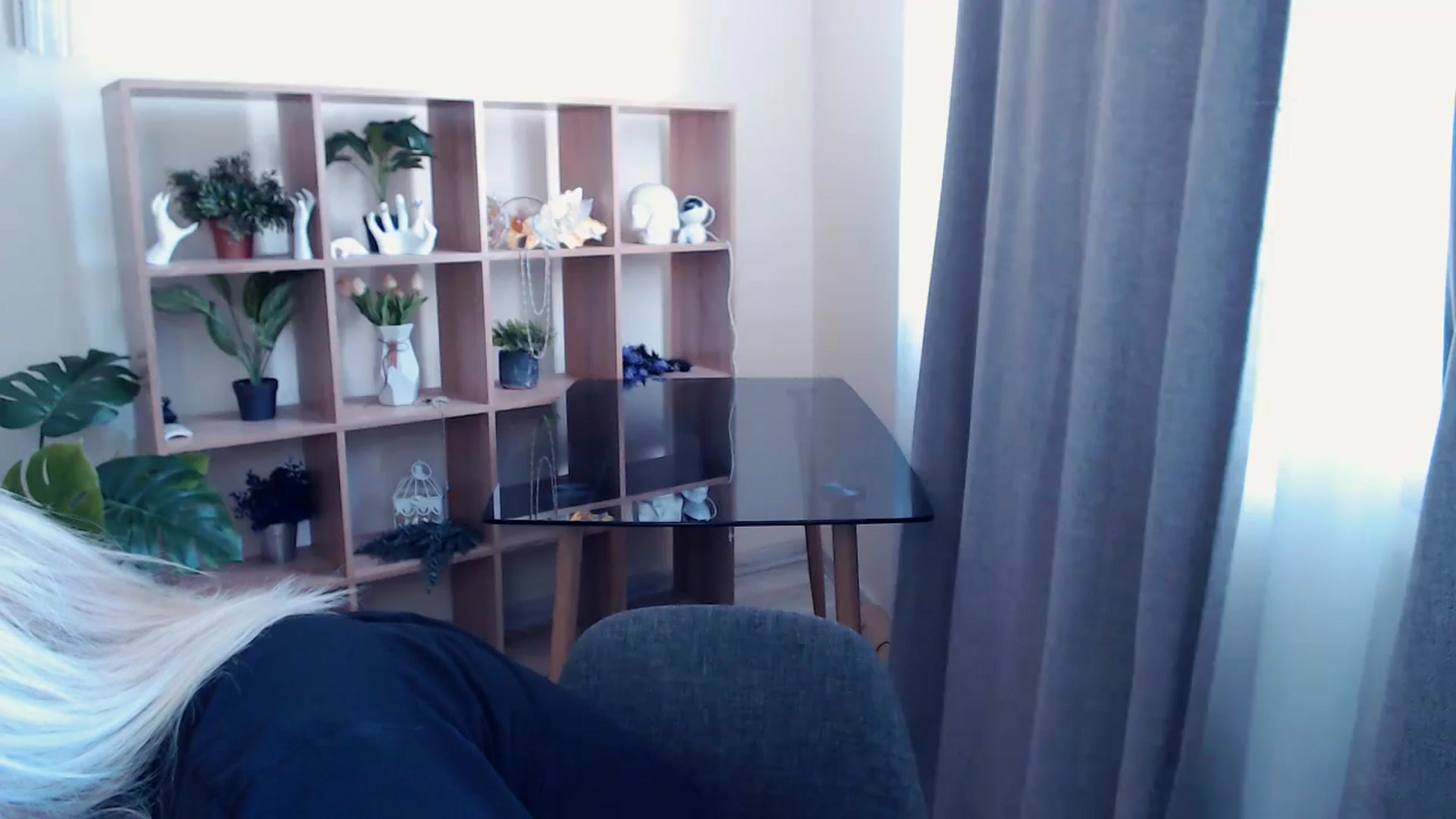 Gallery image thumbnail from Kukla_kolduna's myfreecams stream on, 04/28/2024, 14:43 image 2 of 20