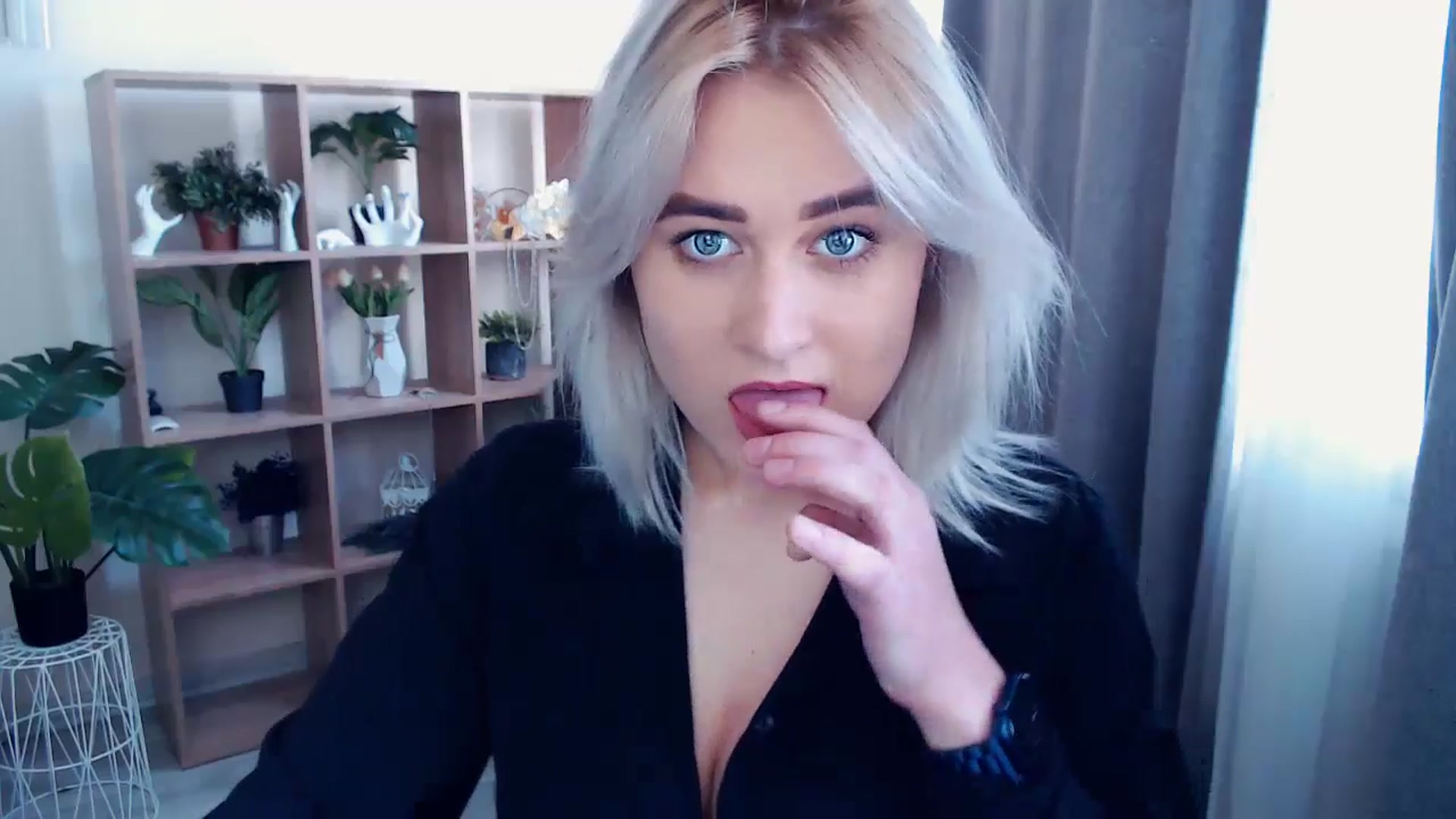 Gallery image thumbnail from Kukla_kolduna's myfreecams stream on, 04/28/2024, 14:43 image 19 of 20