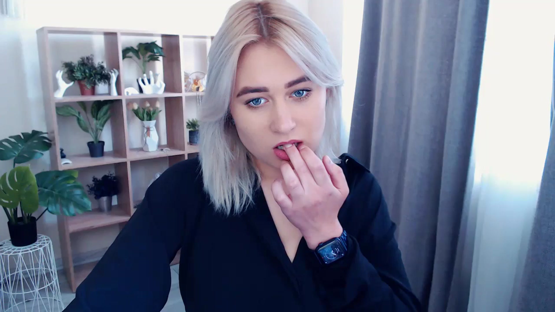 Gallery image thumbnail from Kukla_kolduna's myfreecams stream on, 04/28/2024, 14:43 image 11 of 20
