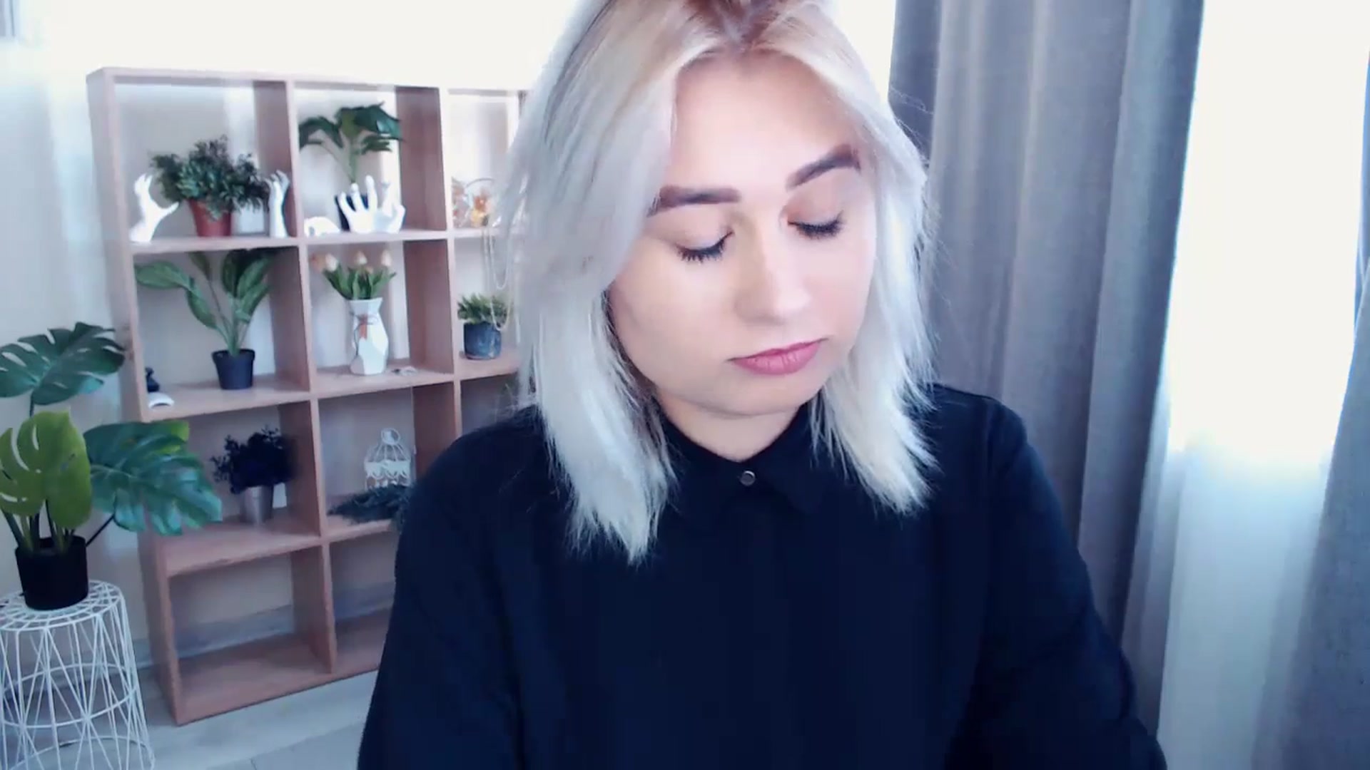 Gallery image thumbnail from Kukla_kolduna's myfreecams stream on, 04/28/2024, 14:43 image 7 of 20